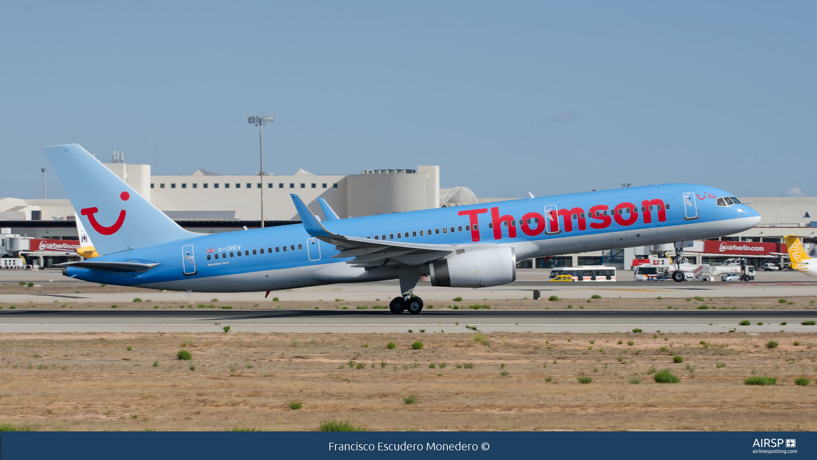 Thomson Airways  Boeing 757-200  G-CPEV