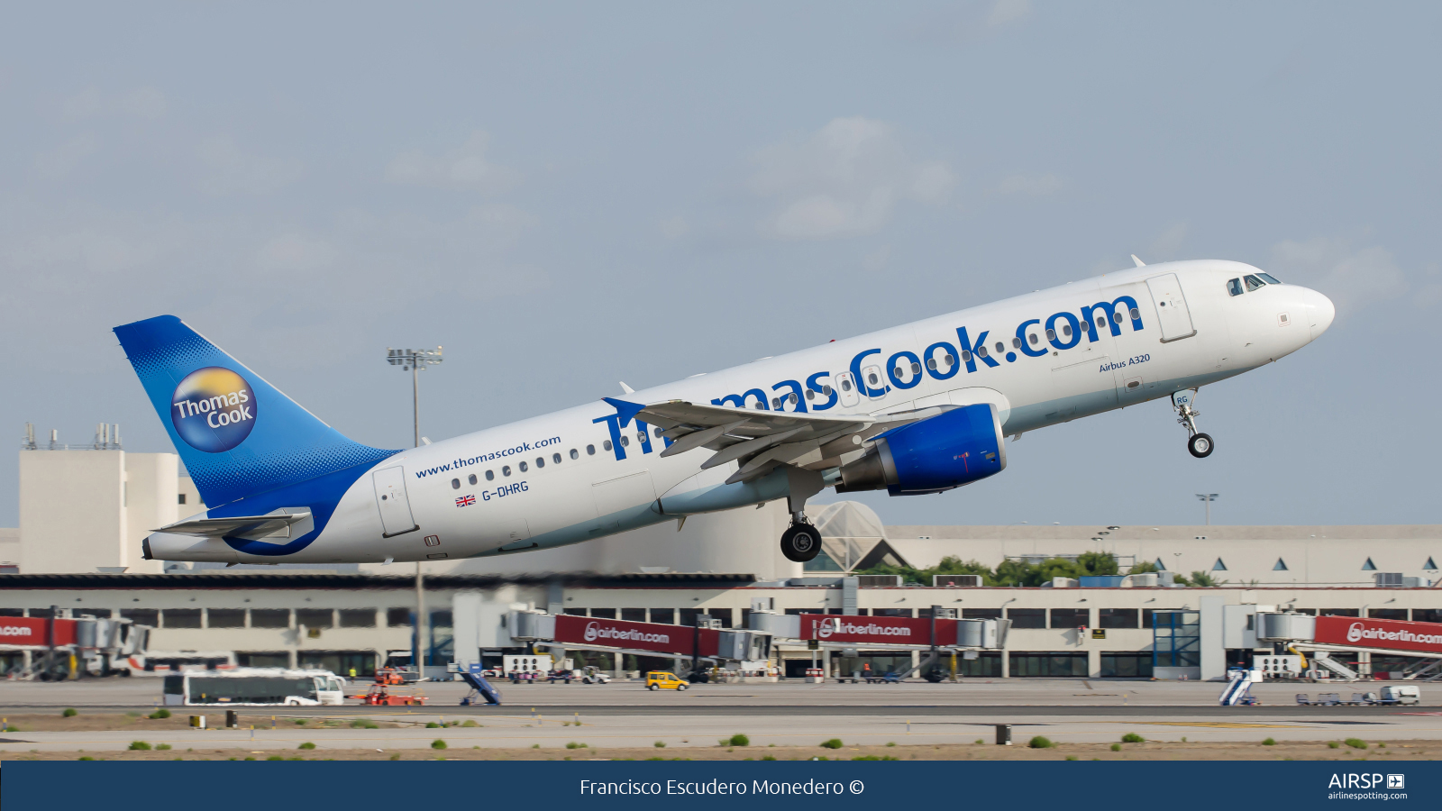 Thomas Cook Airlines  Airbus A320  G-DHRG