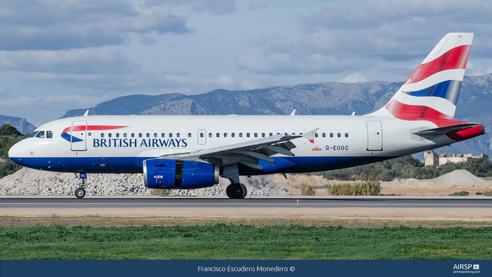 British Airways  Airbus A319  G-EUOC