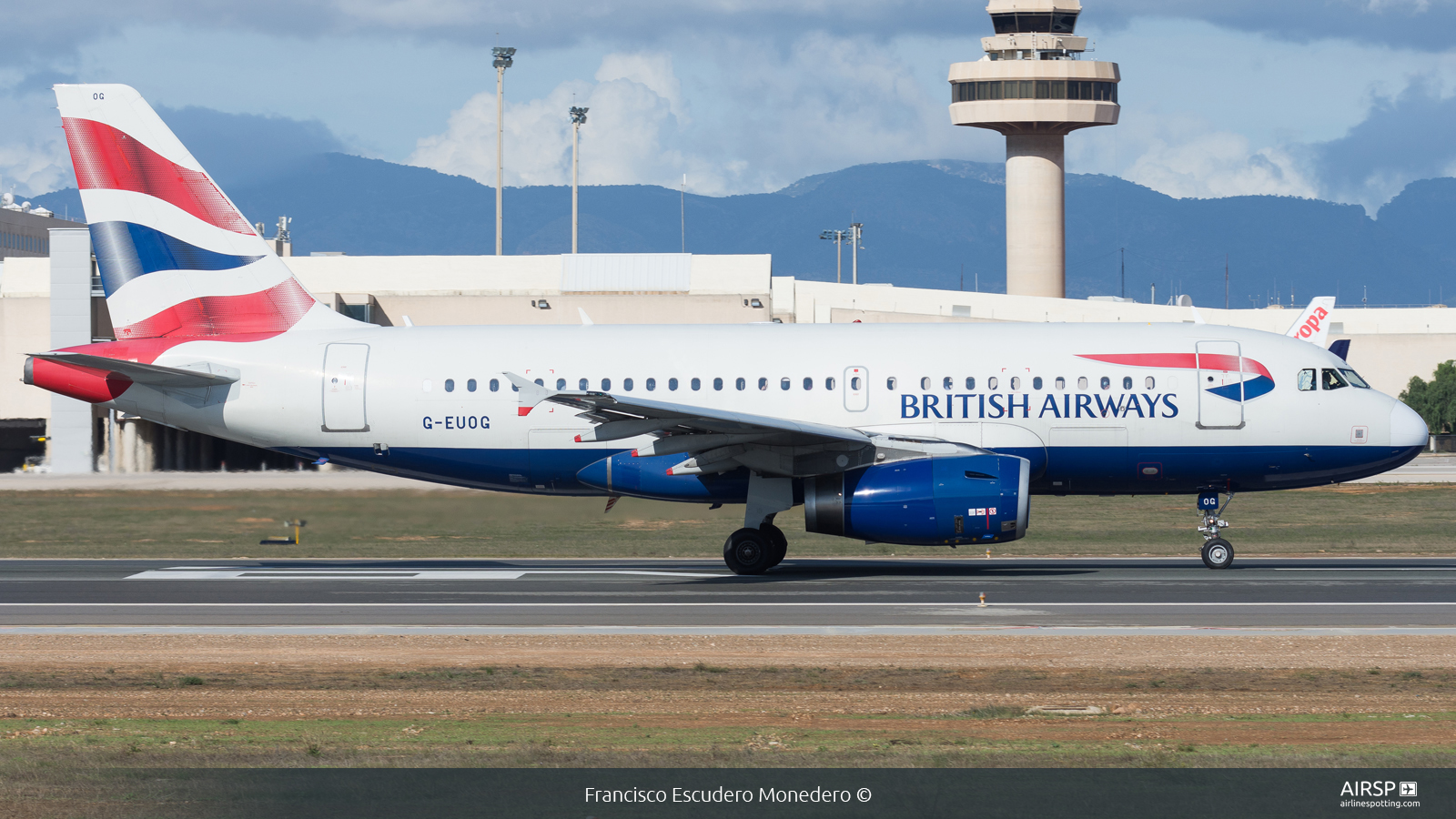 British Airways  Airbus A319  G-EUOG