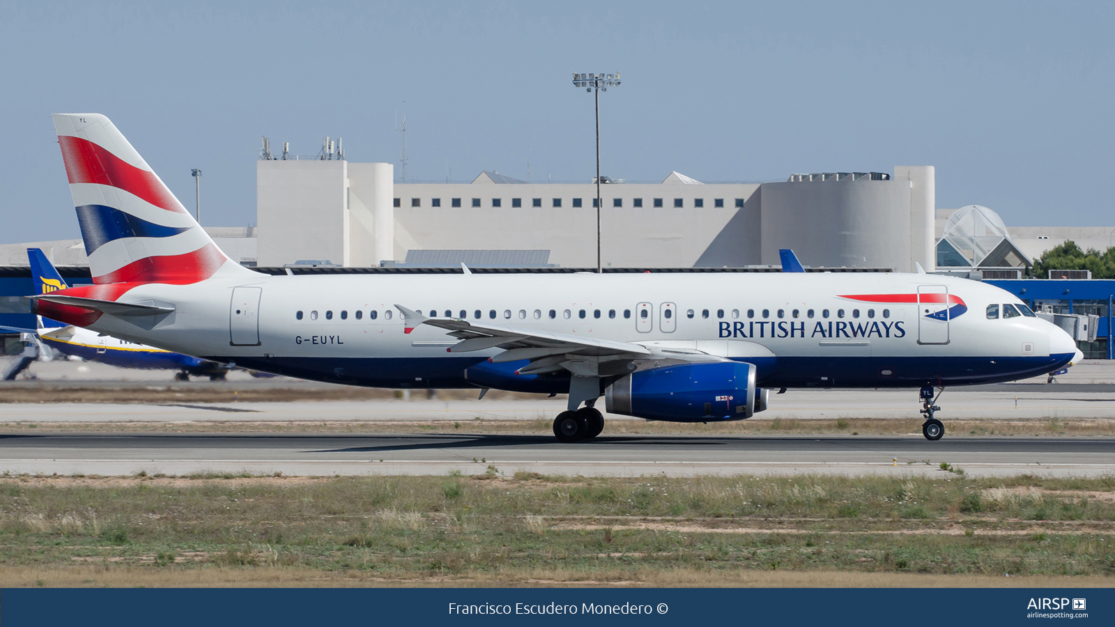 British Airways  Airbus A320  G-EUYL