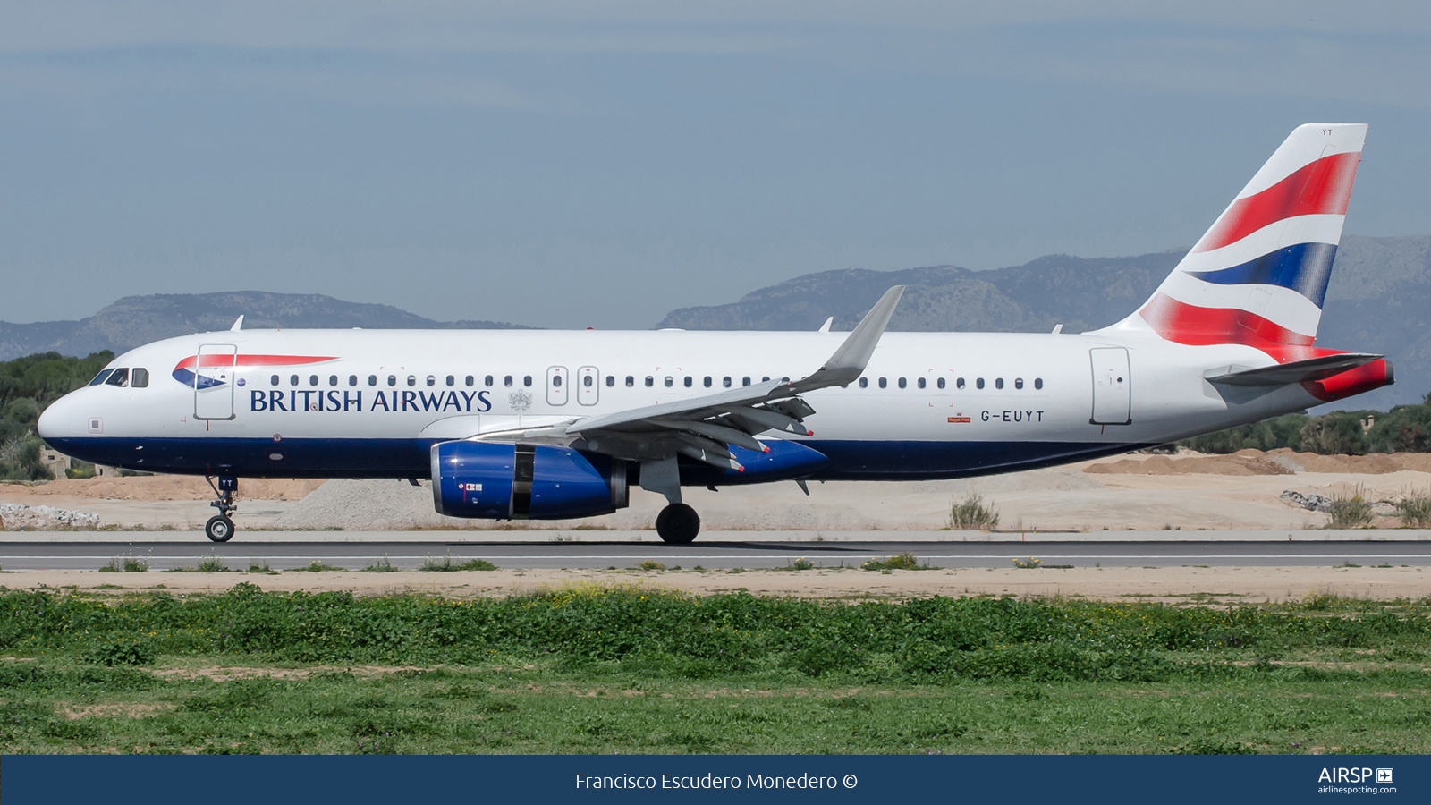 British Airways  Airbus A320  G-EUYT