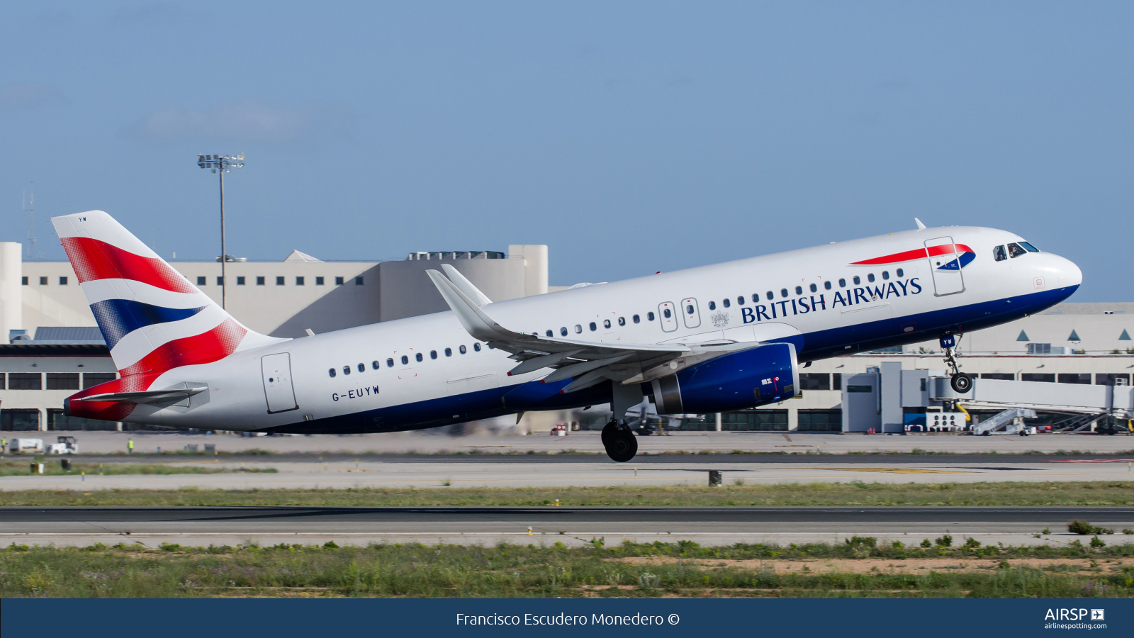 British Airways  Airbus A320  G-EUYW
