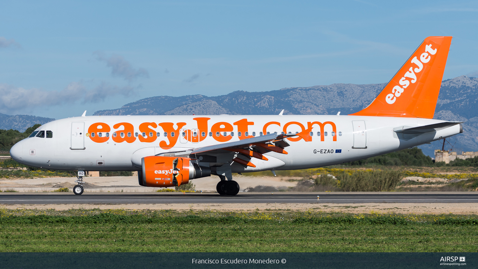 Easyjet  Airbus A319  G-EZAO