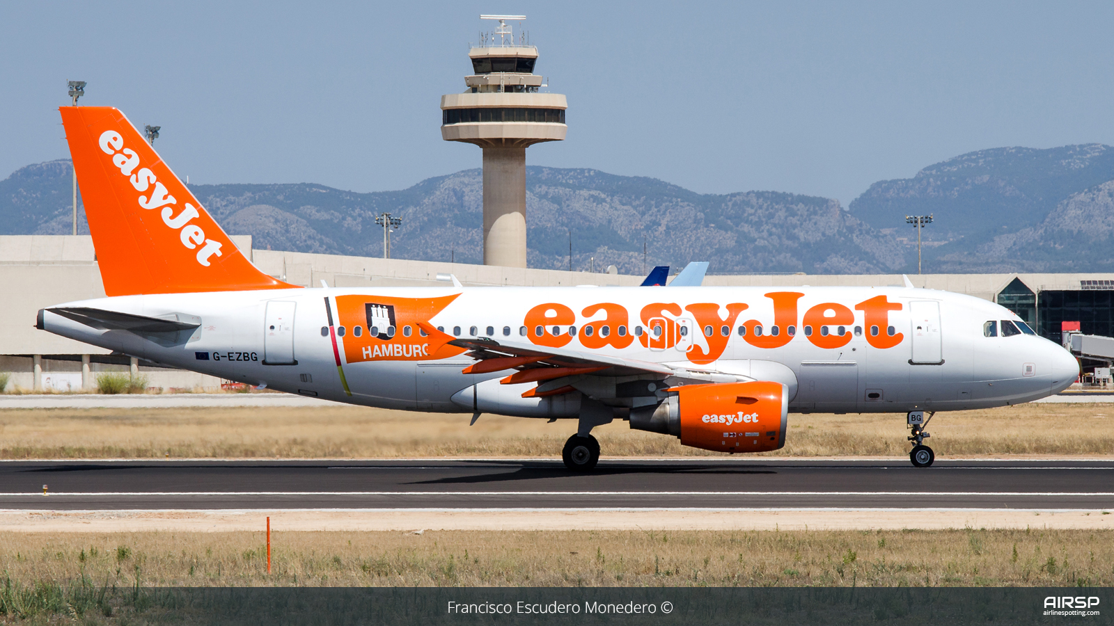 Easyjet  Airbus A319  G-EZBG