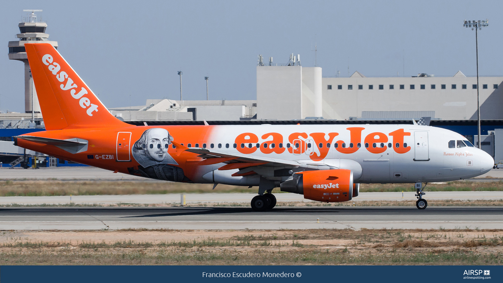 Easyjet  Airbus A319  G-EZBI