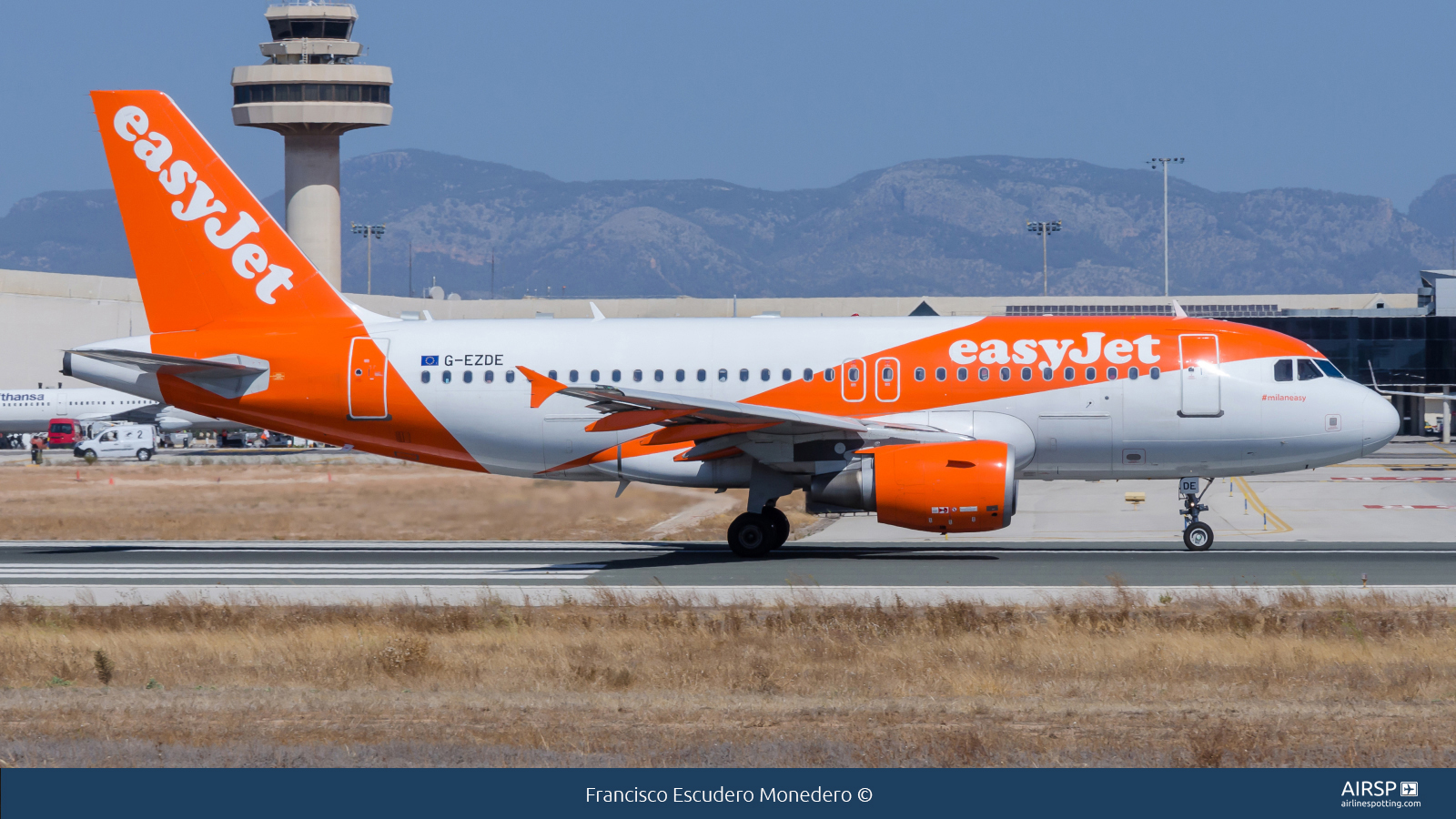 Easyjet  Airbus A319  G-EZDE