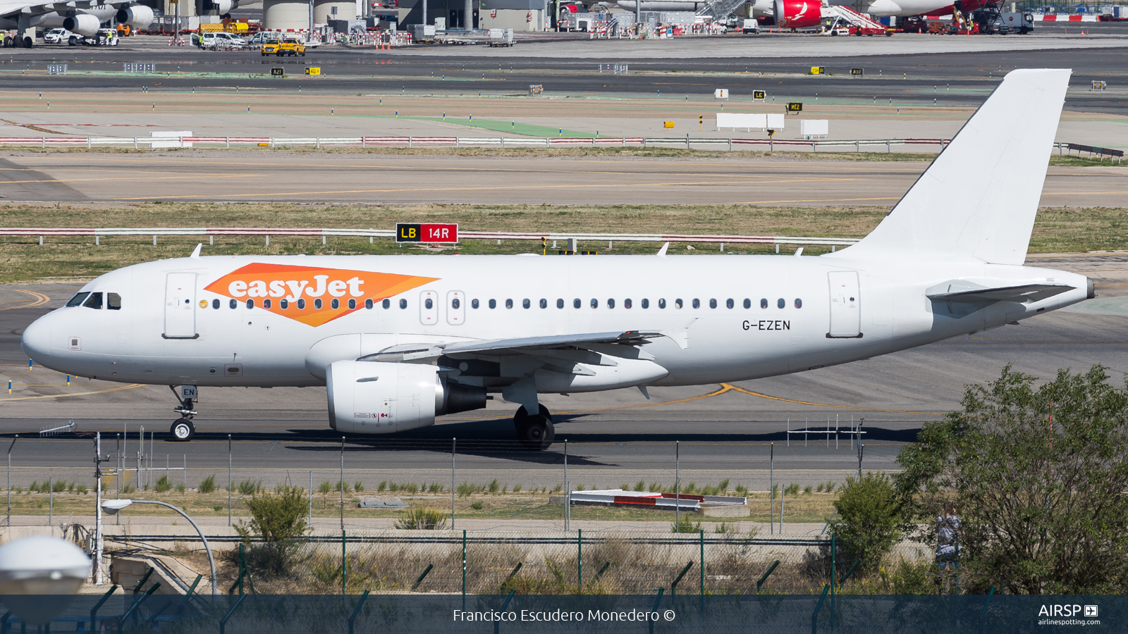 Easyjet  Airbus A319  G-EZEN