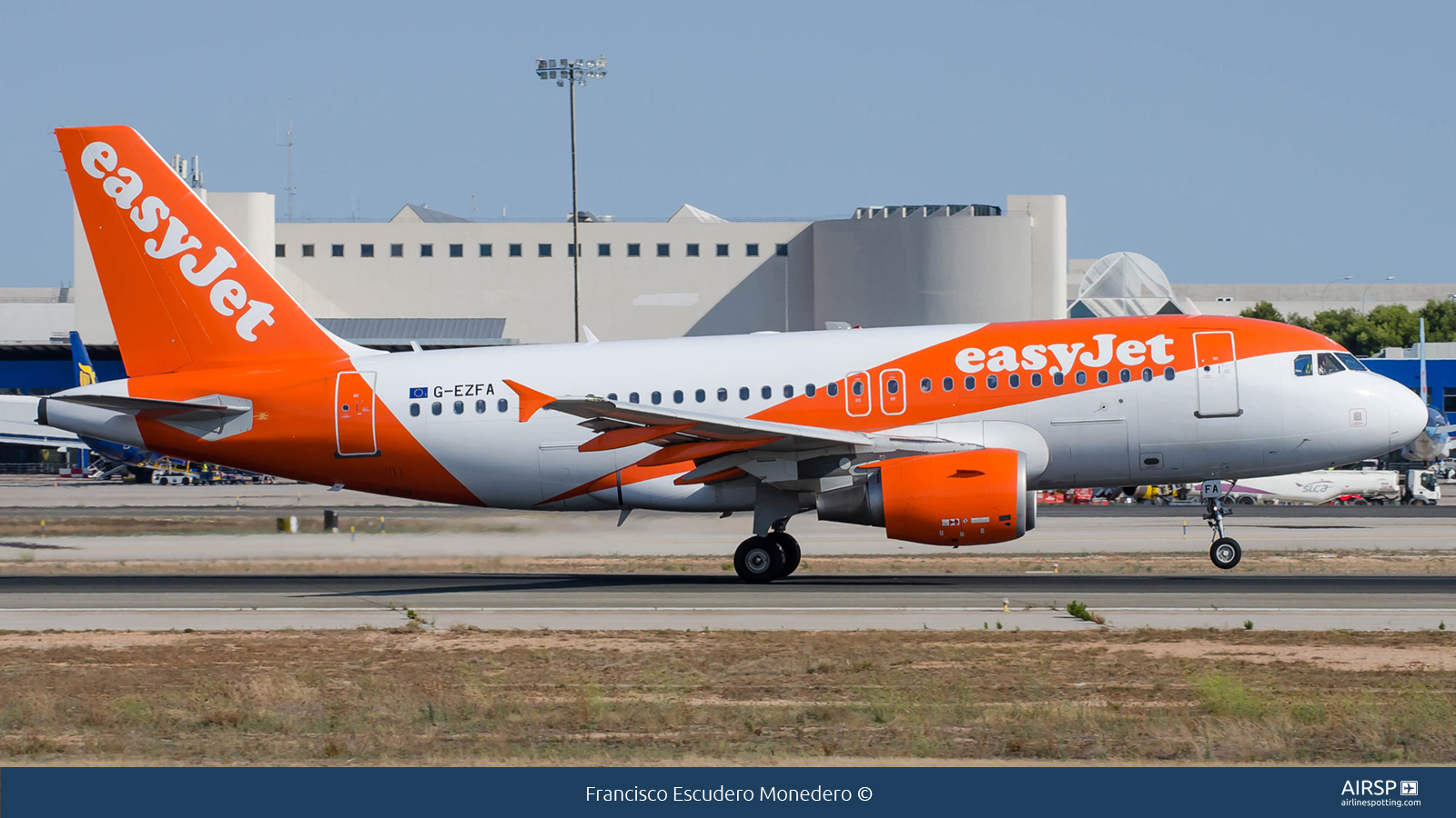 Easyjet  Airbus A319  G-EZFA