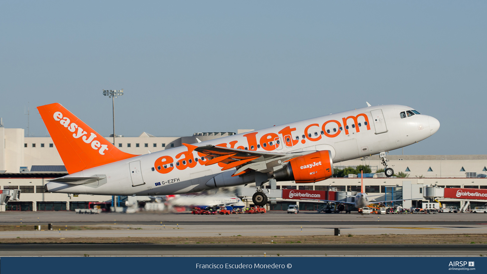 Easyjet  Airbus A319  G-EZFH