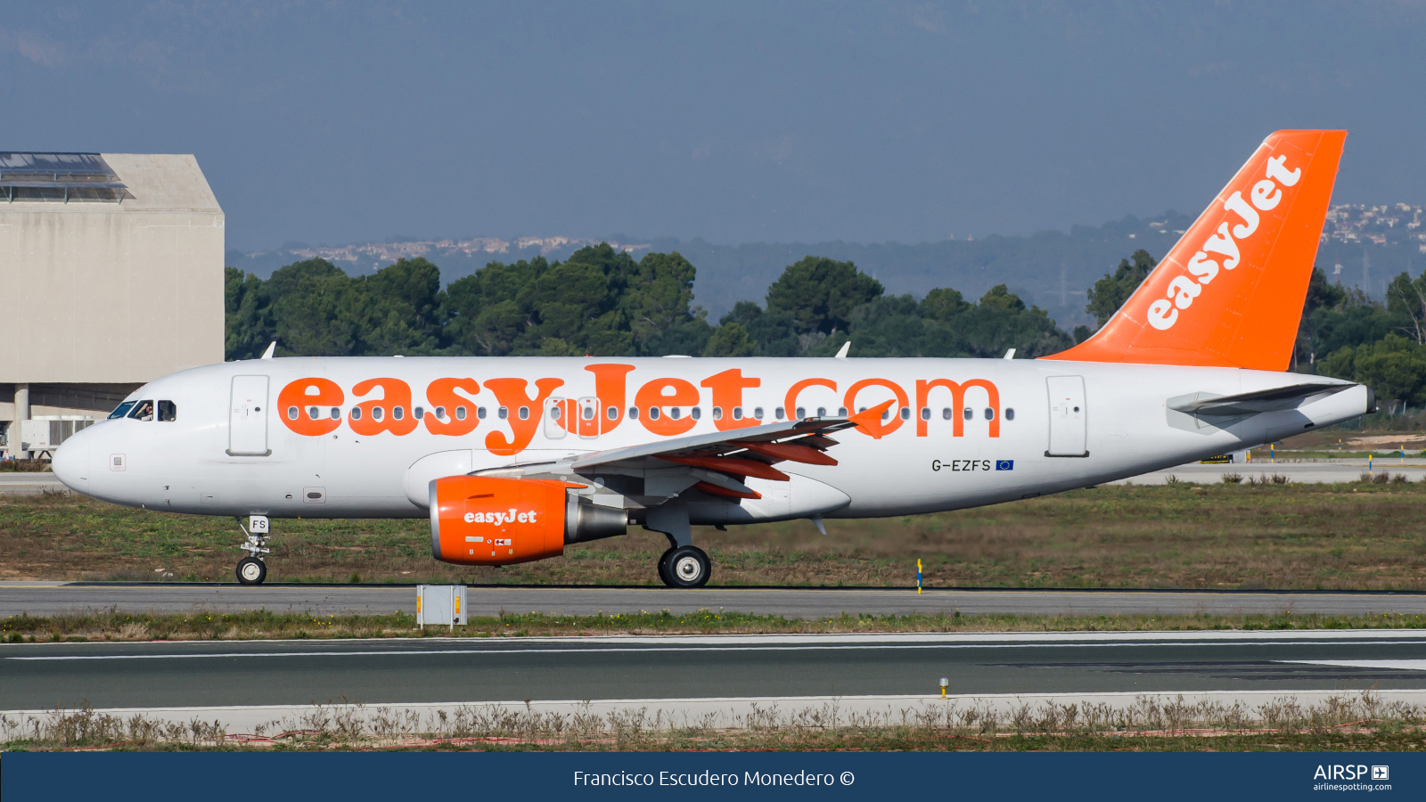 Easyjet  Airbus A319  G-EZFS