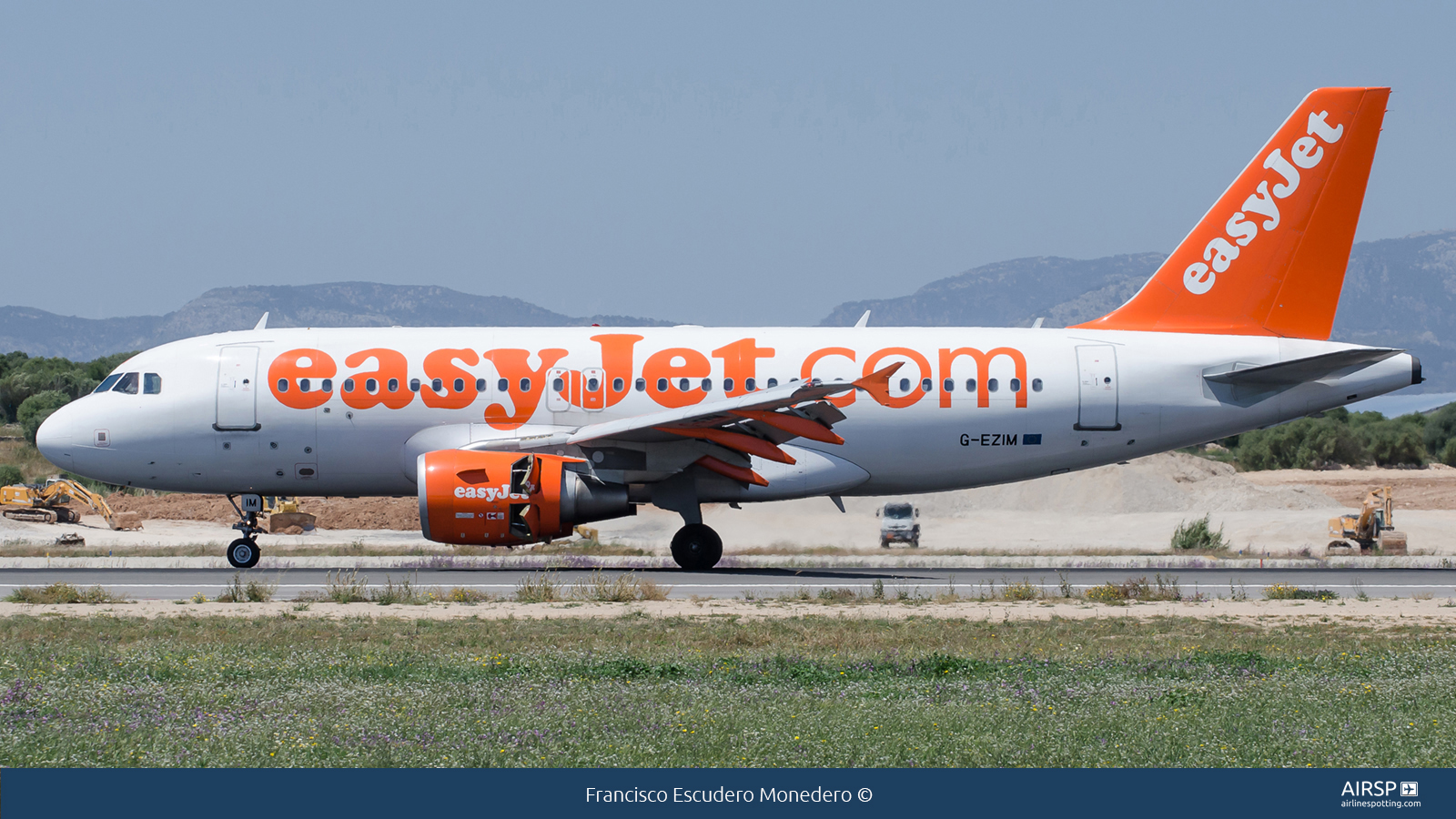 Easyjet  Airbus A319  G-EZIM