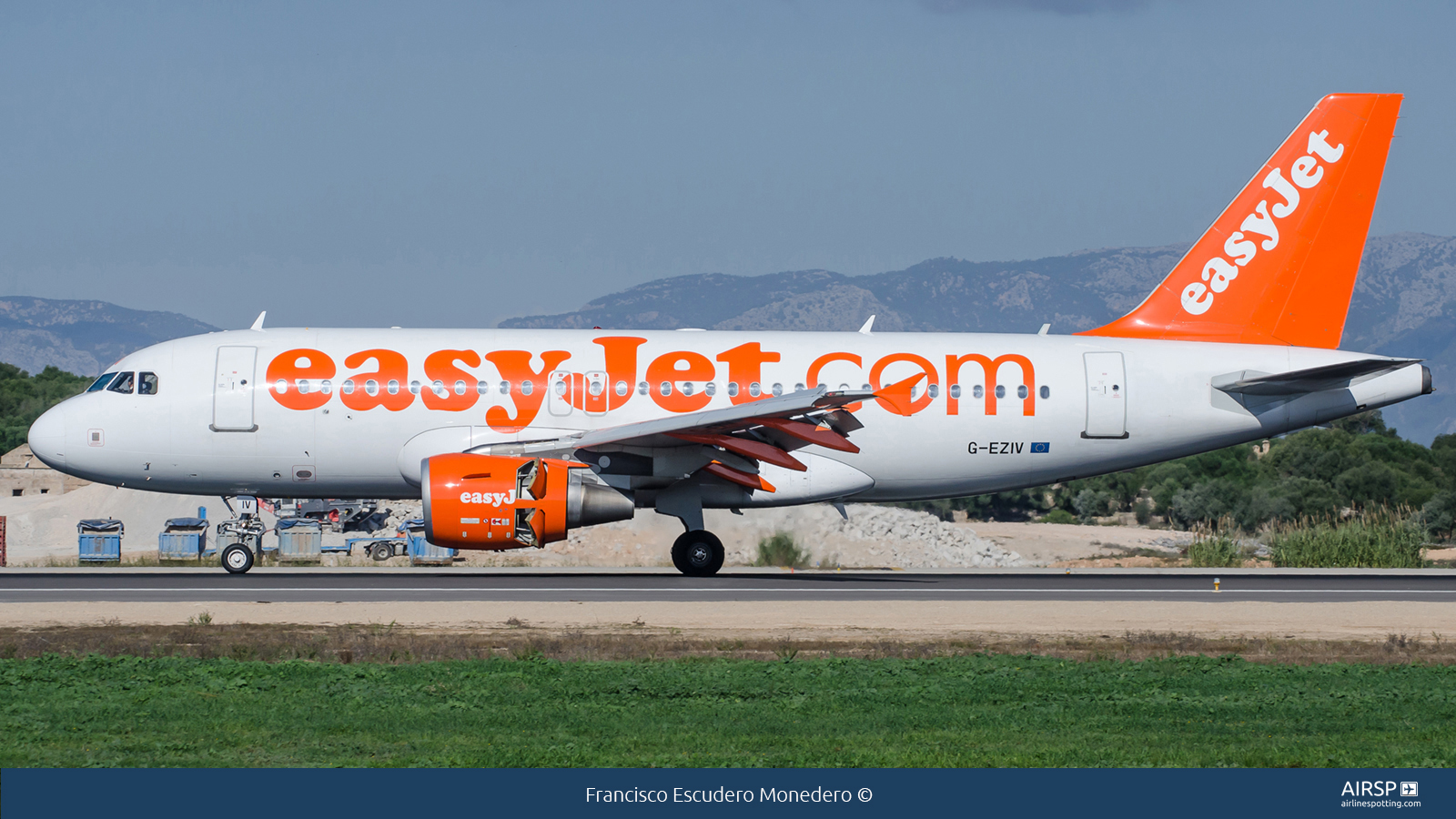 Easyjet  Airbus A319  G-EZIV