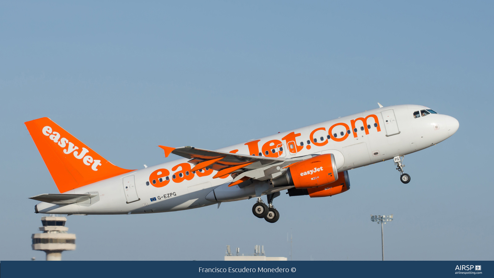 Easyjet  Airbus A319  G-EZPG