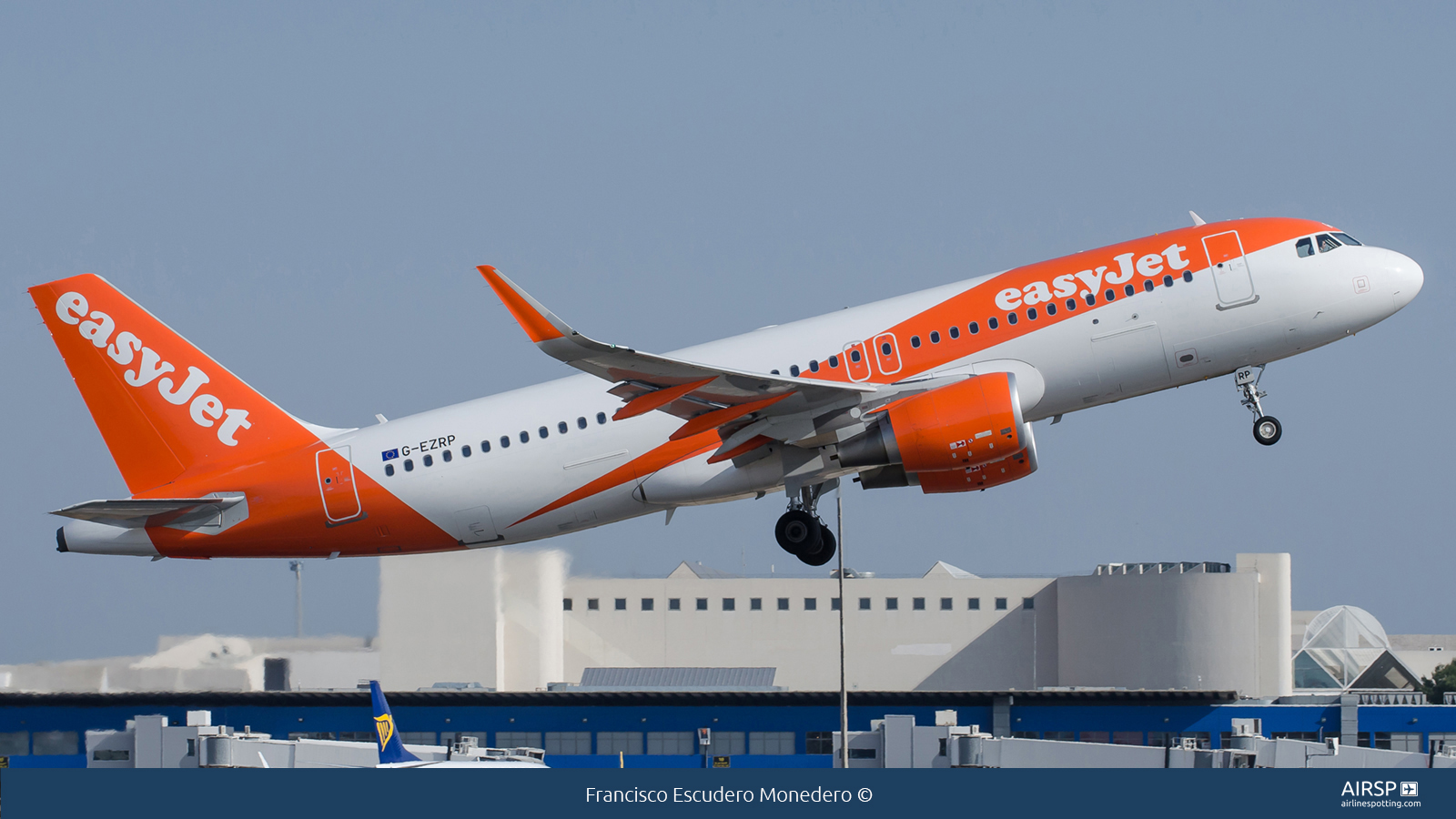 Easyjet  Airbus A320  G-EZRP