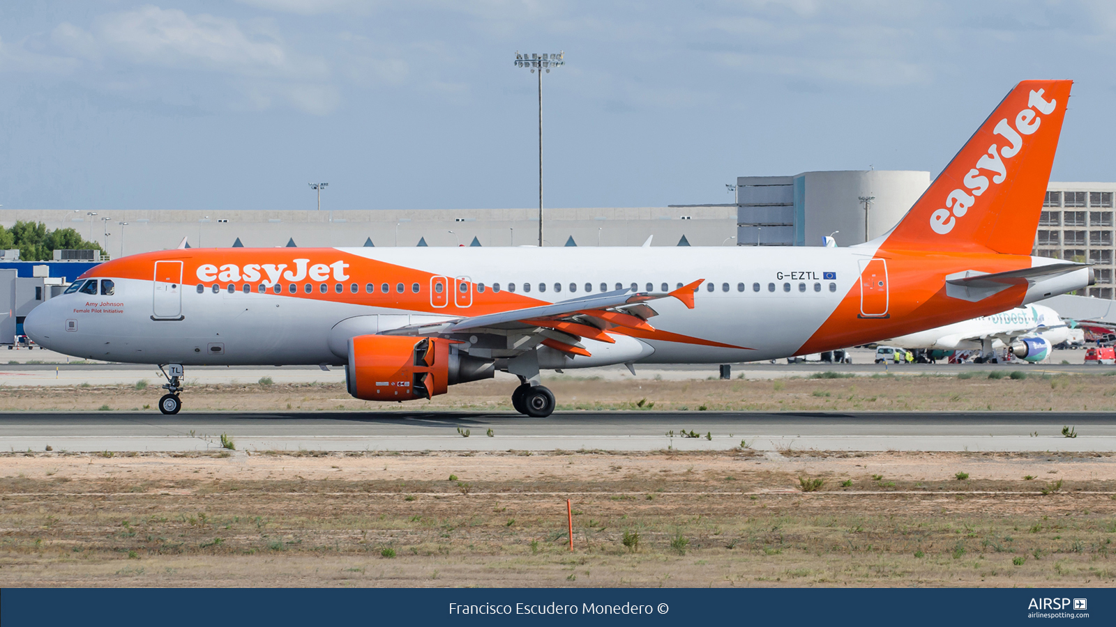 Easyjet  Airbus A320  G-EZTL