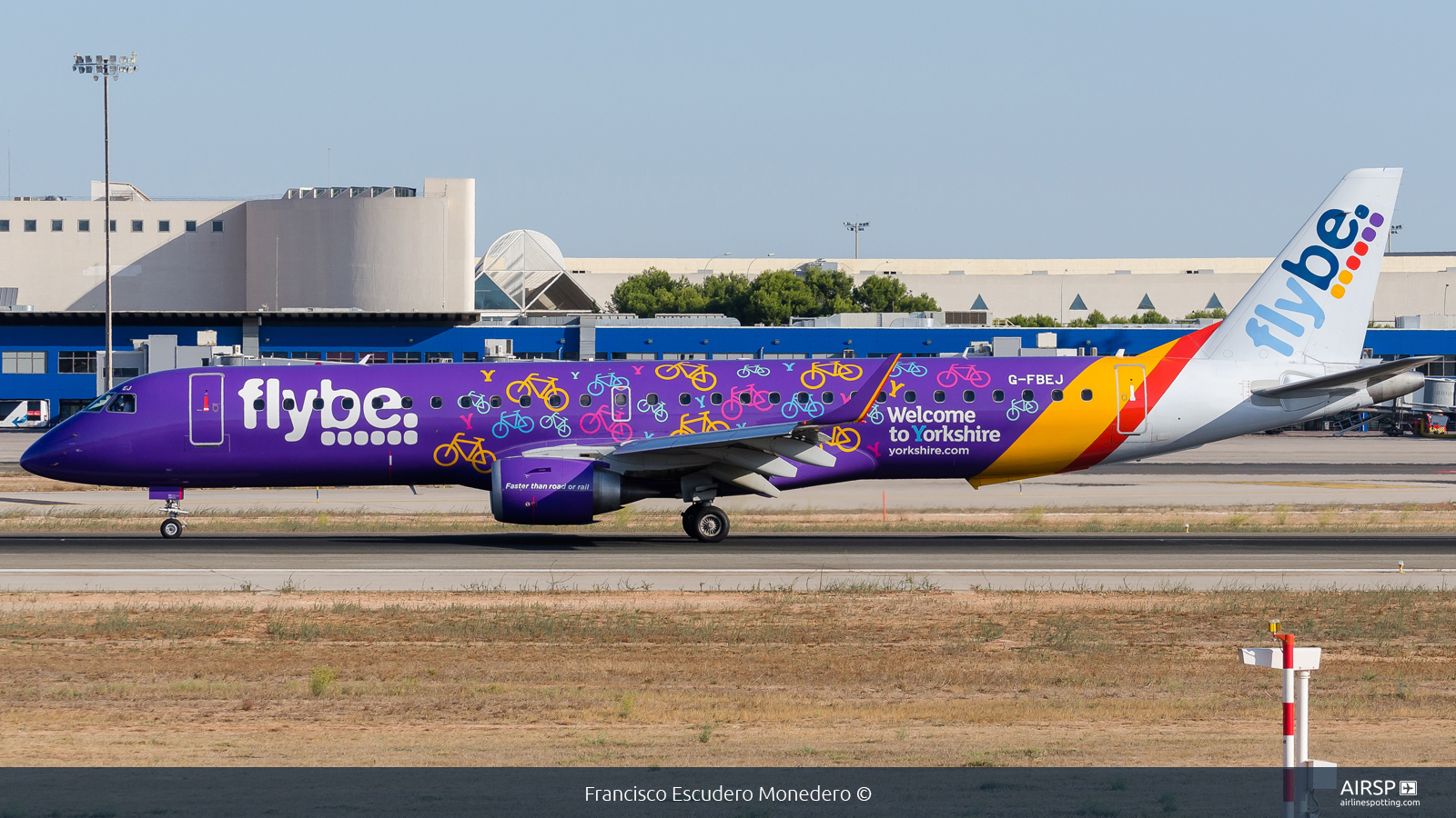 Flybe  Embraer E195  G-FBEJ