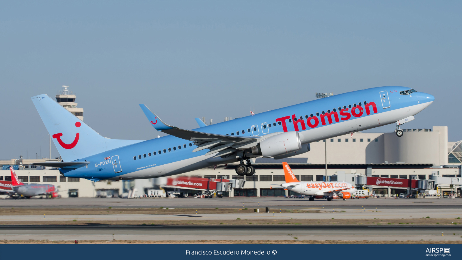 Thomson Airways  Boeing 737-800  G-FDZU