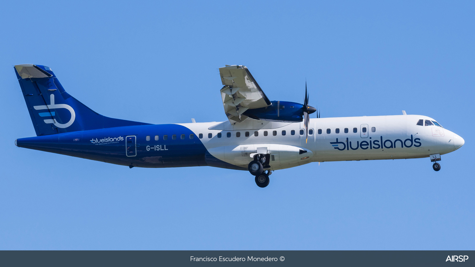 Blue Islands  ATR-72  G-ISLL