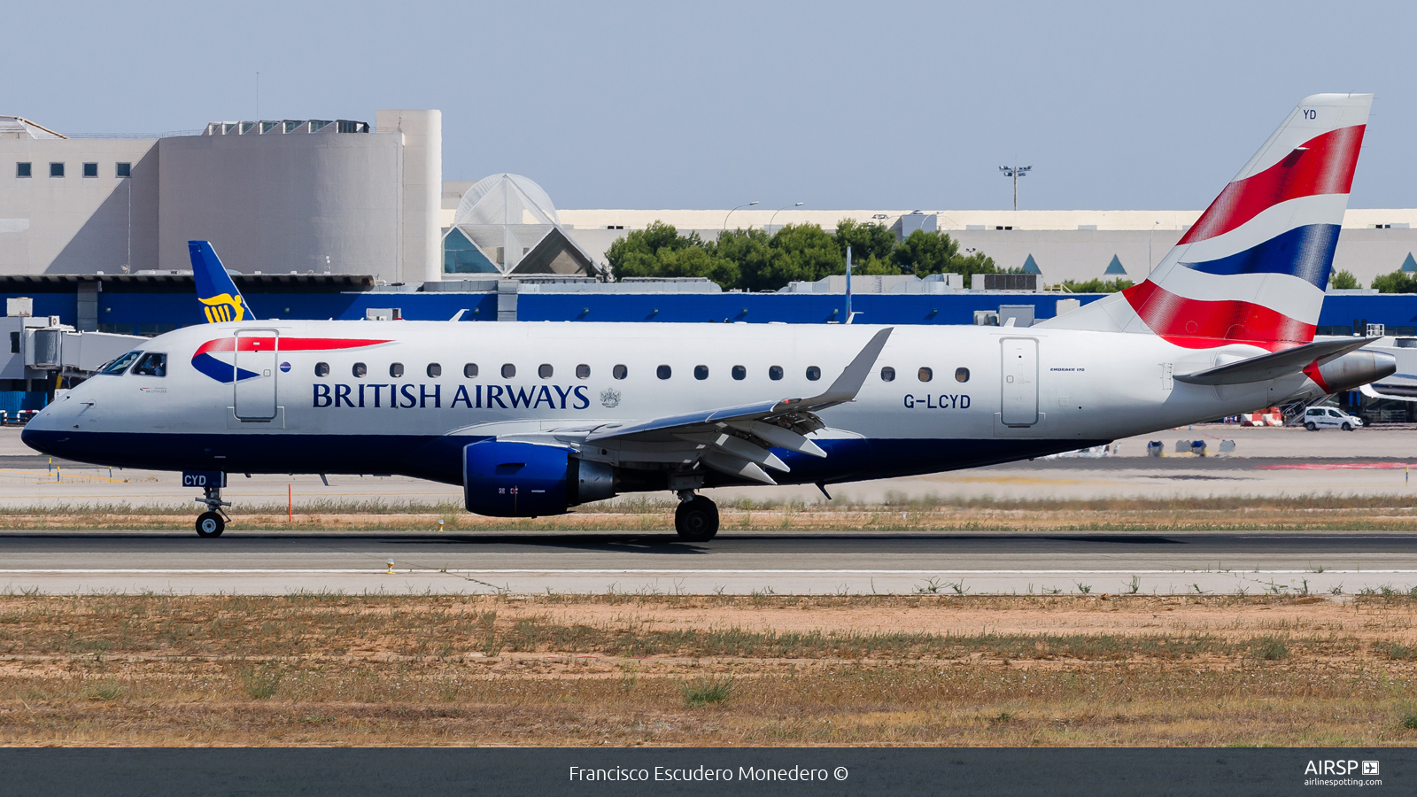 British Airways Cityflyer  Embraer E170  G-LCYD