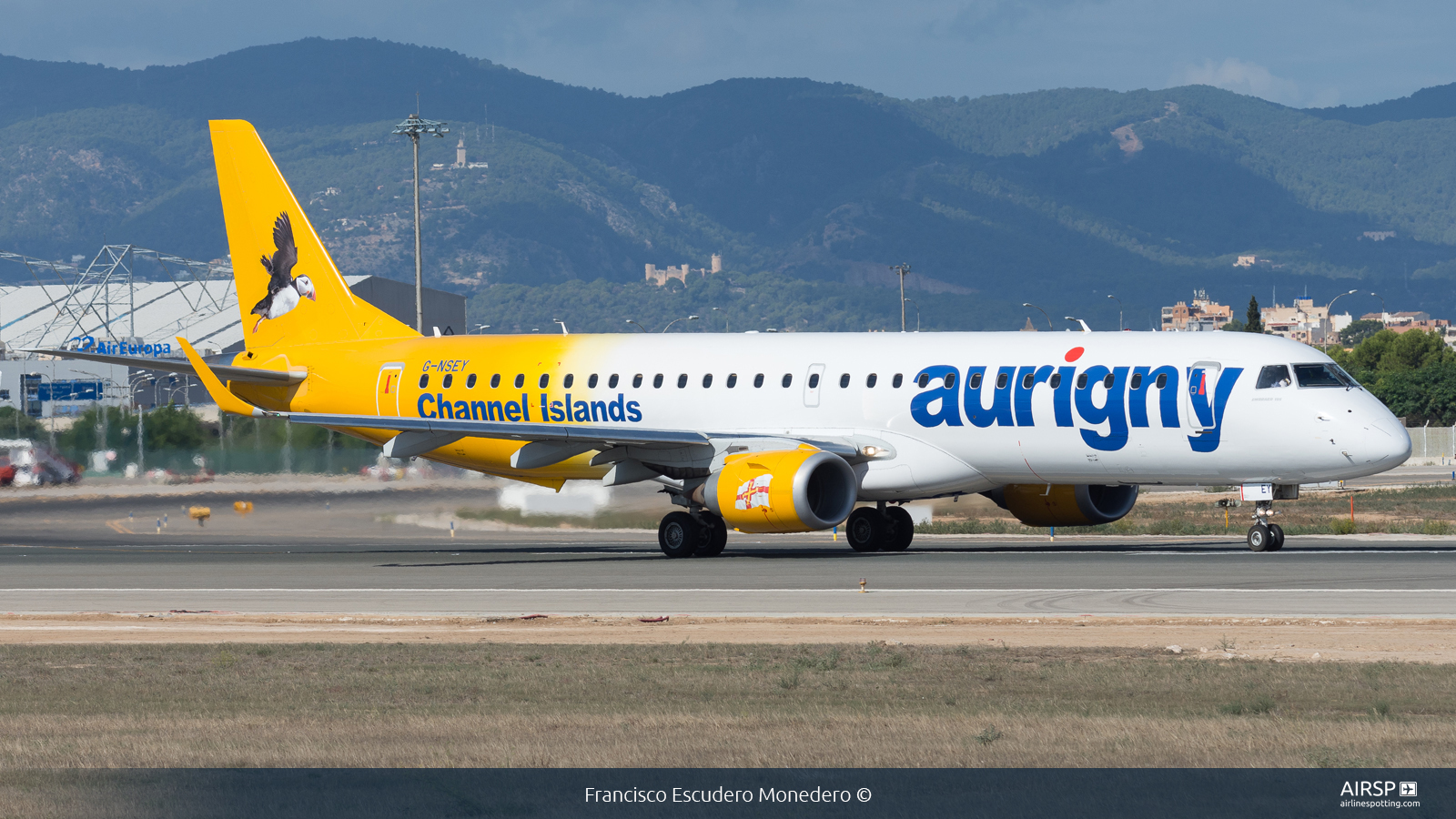 Aurigny  Embraer E195  G-NSEY