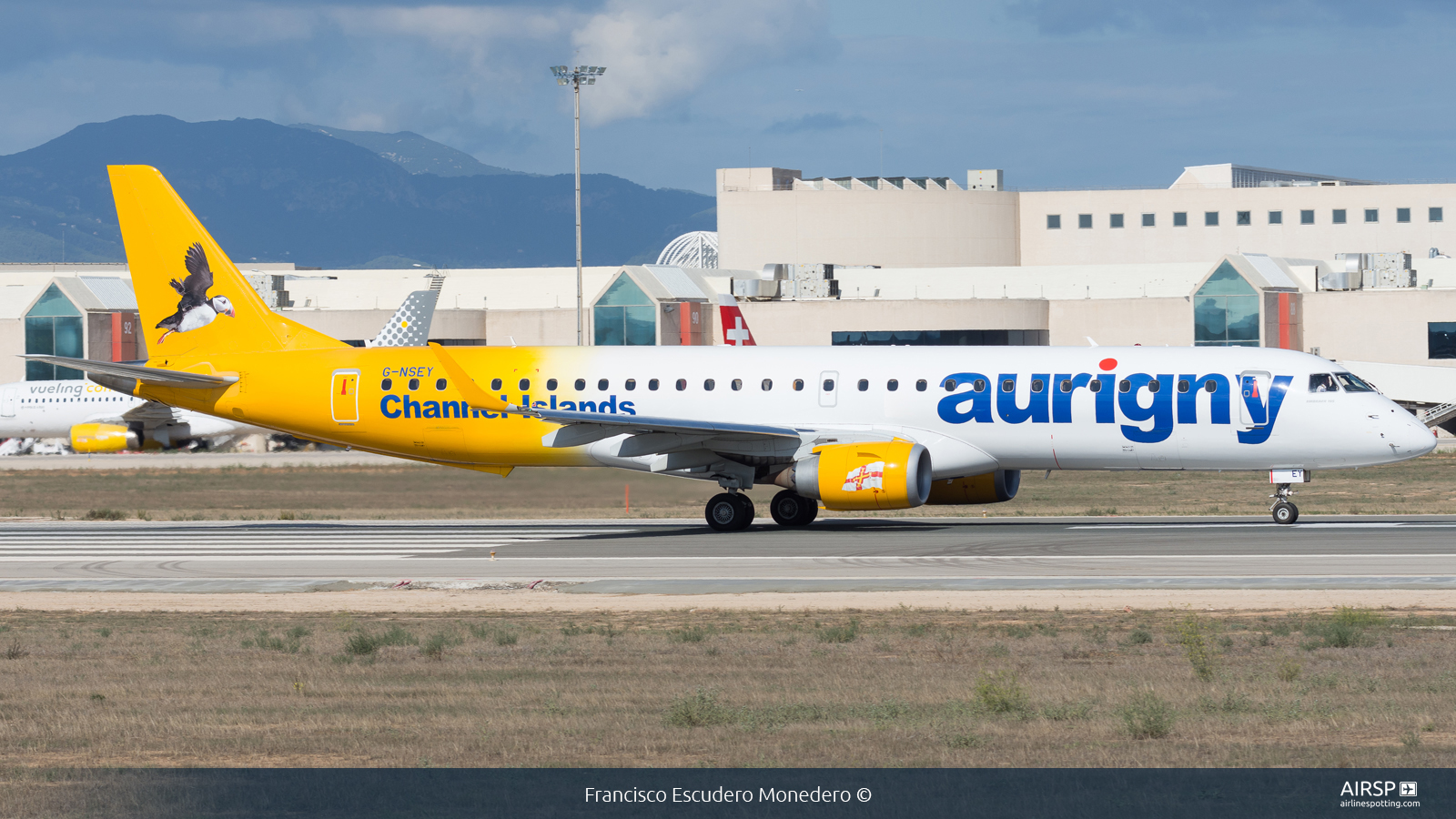 Aurigny  Embraer E195  G-NSEY