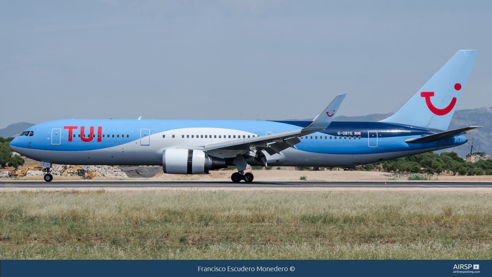 Tui Airways  Boeing 767-300  G-OBYE