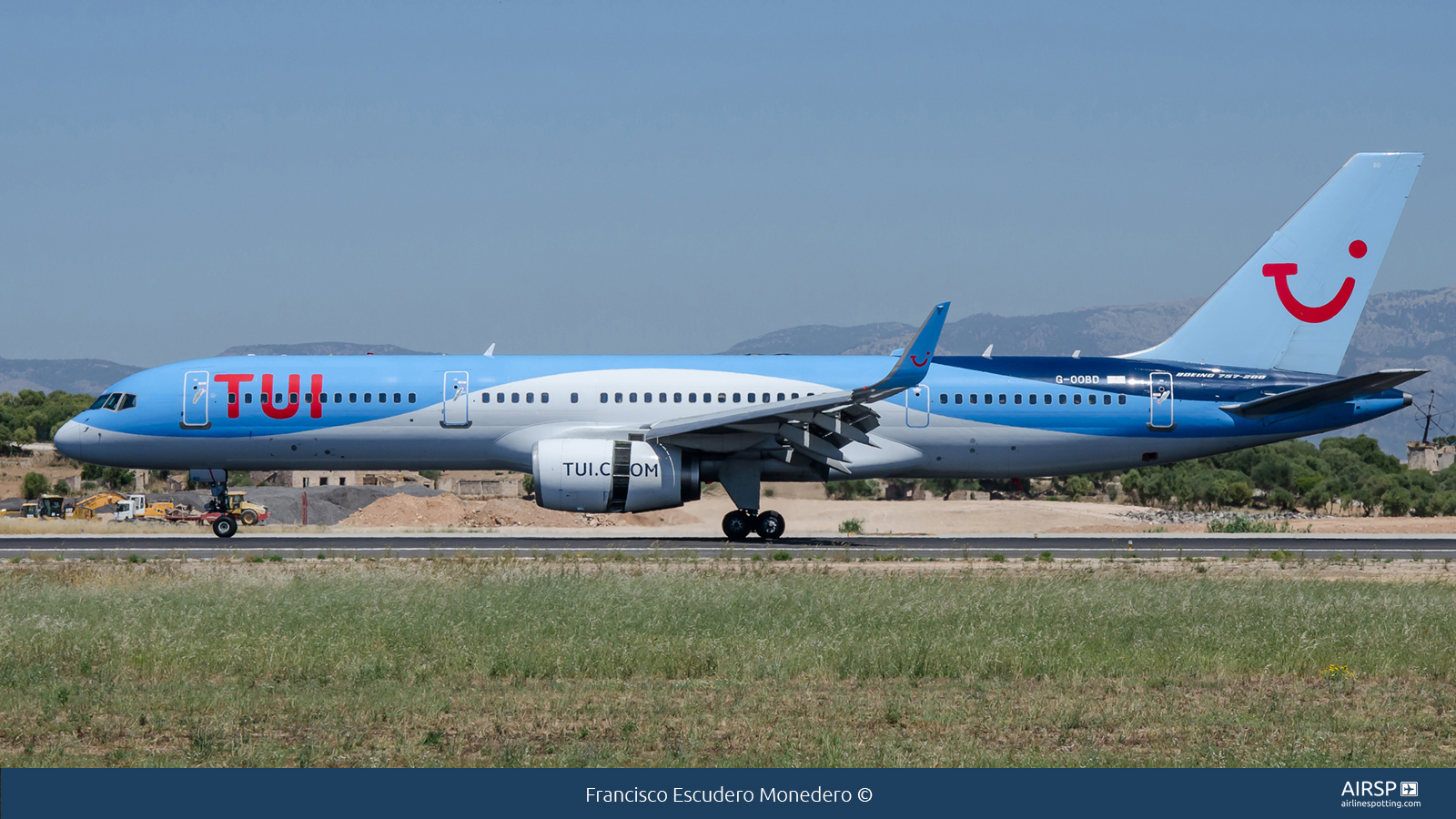 Tui Airways  Boeing 757-200  G-OOBD