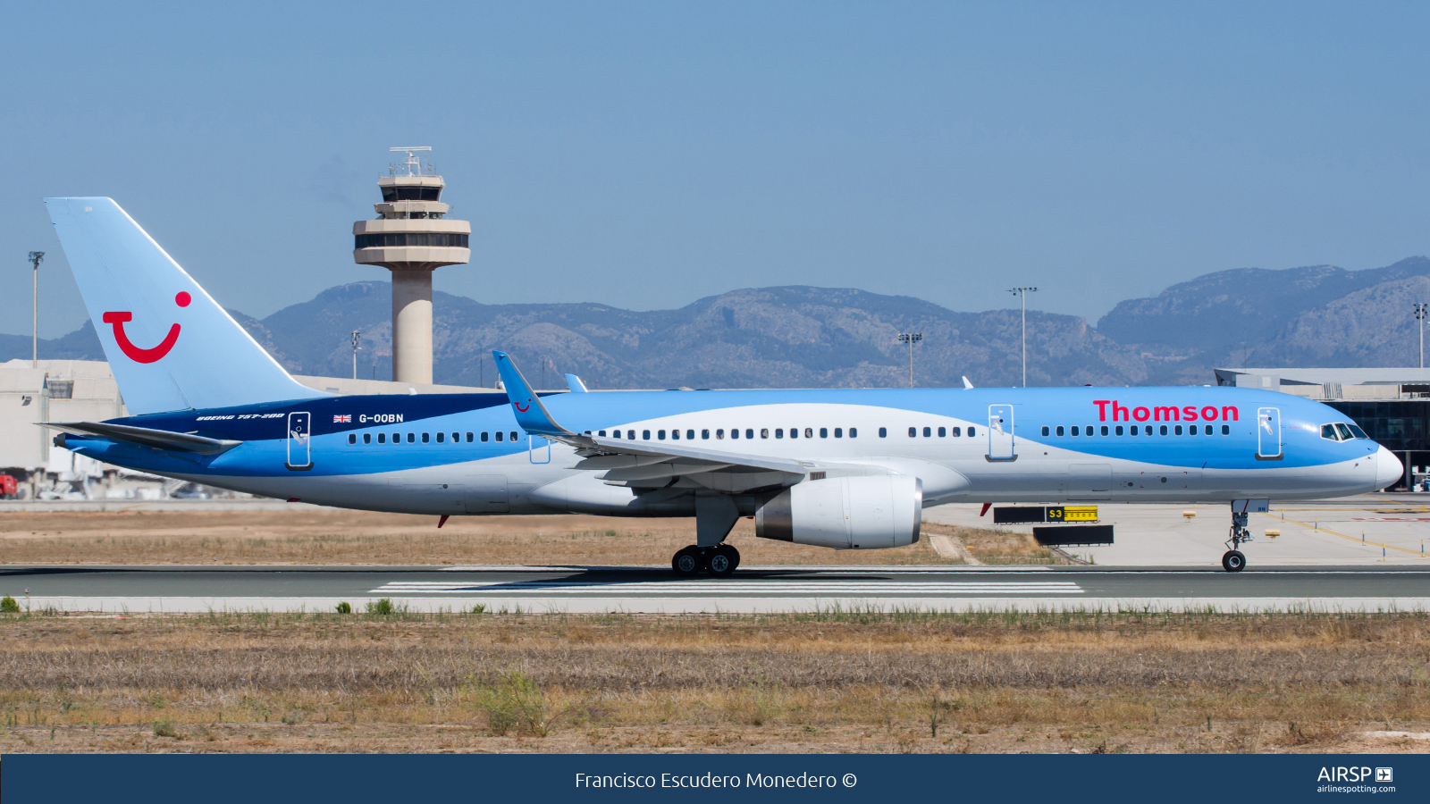 Thomson Airways  Boeing 757-200  G-OOBN