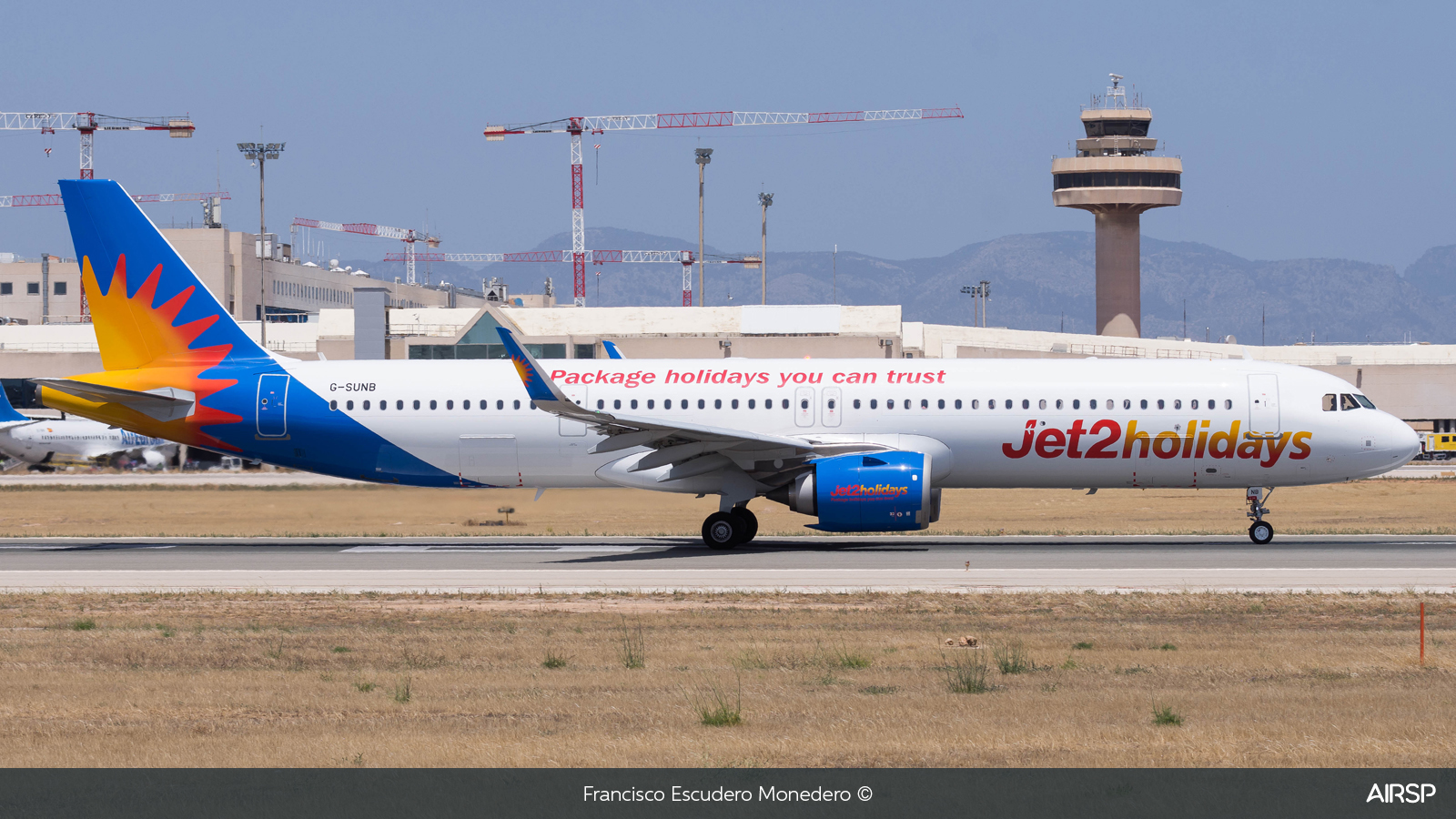 Jet2  Airbus A321neo  G-SUNB