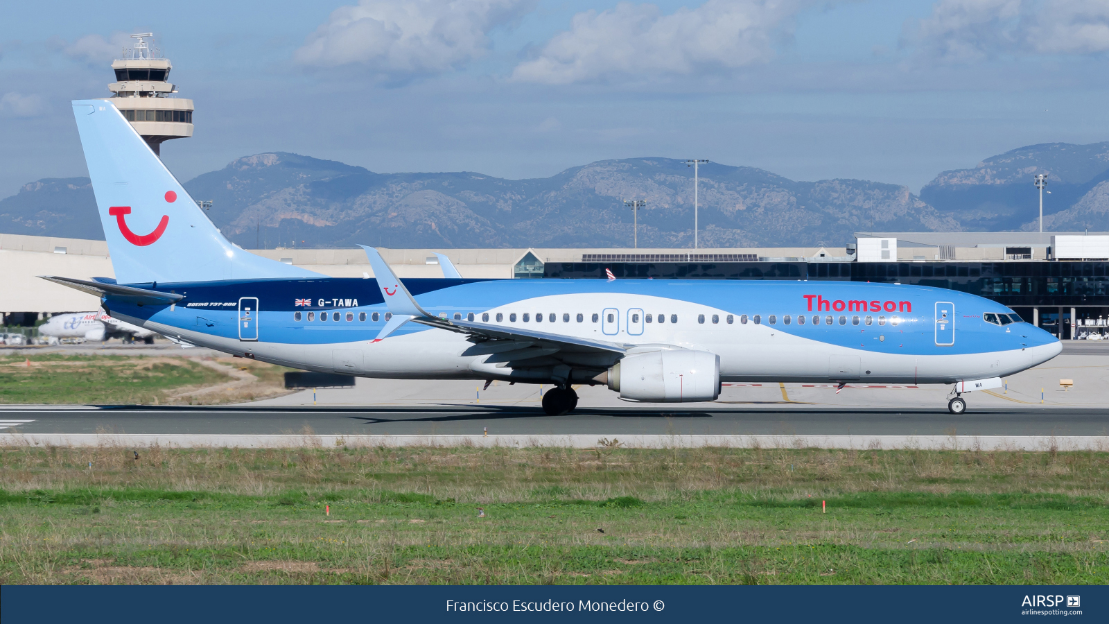 Thomson Airways  Boeing 737-800  G-TAWA