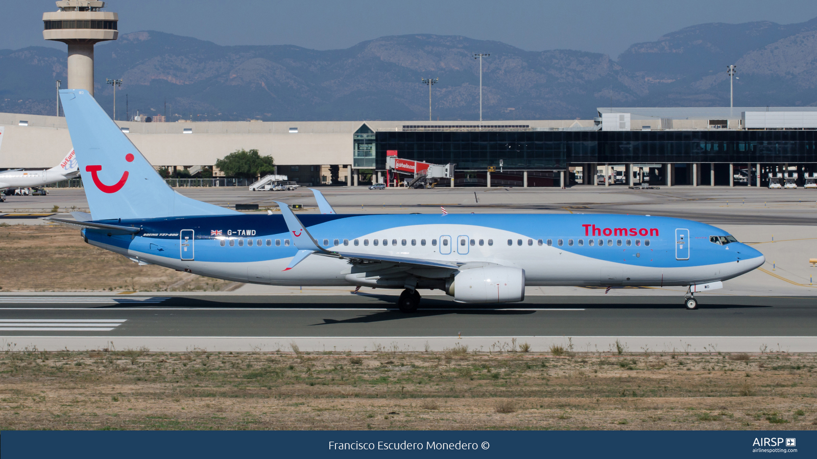 Thomson Airways  Boeing 737-800  G-TAWD
