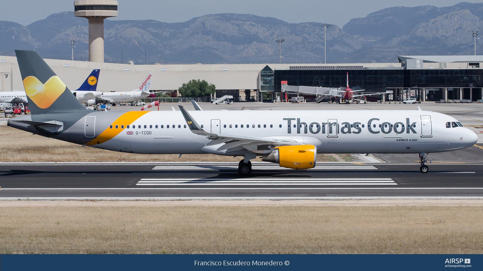 Thomas Cook Airlines  Airbus A321  G-TCDD
