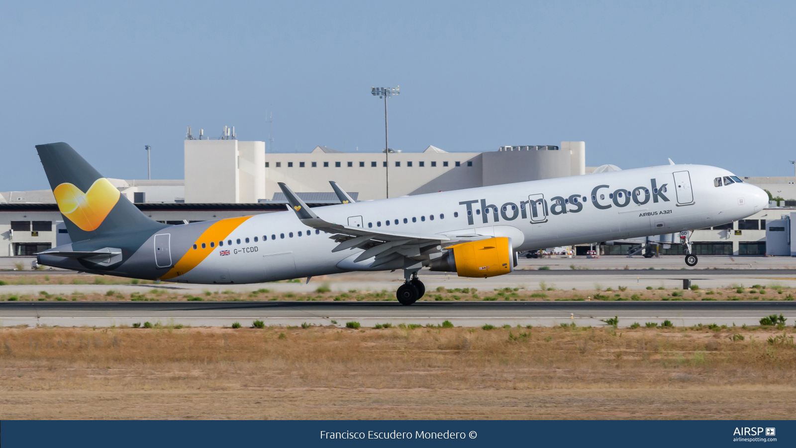 Thomas Cook Airlines  Airbus A321  G-TCDD