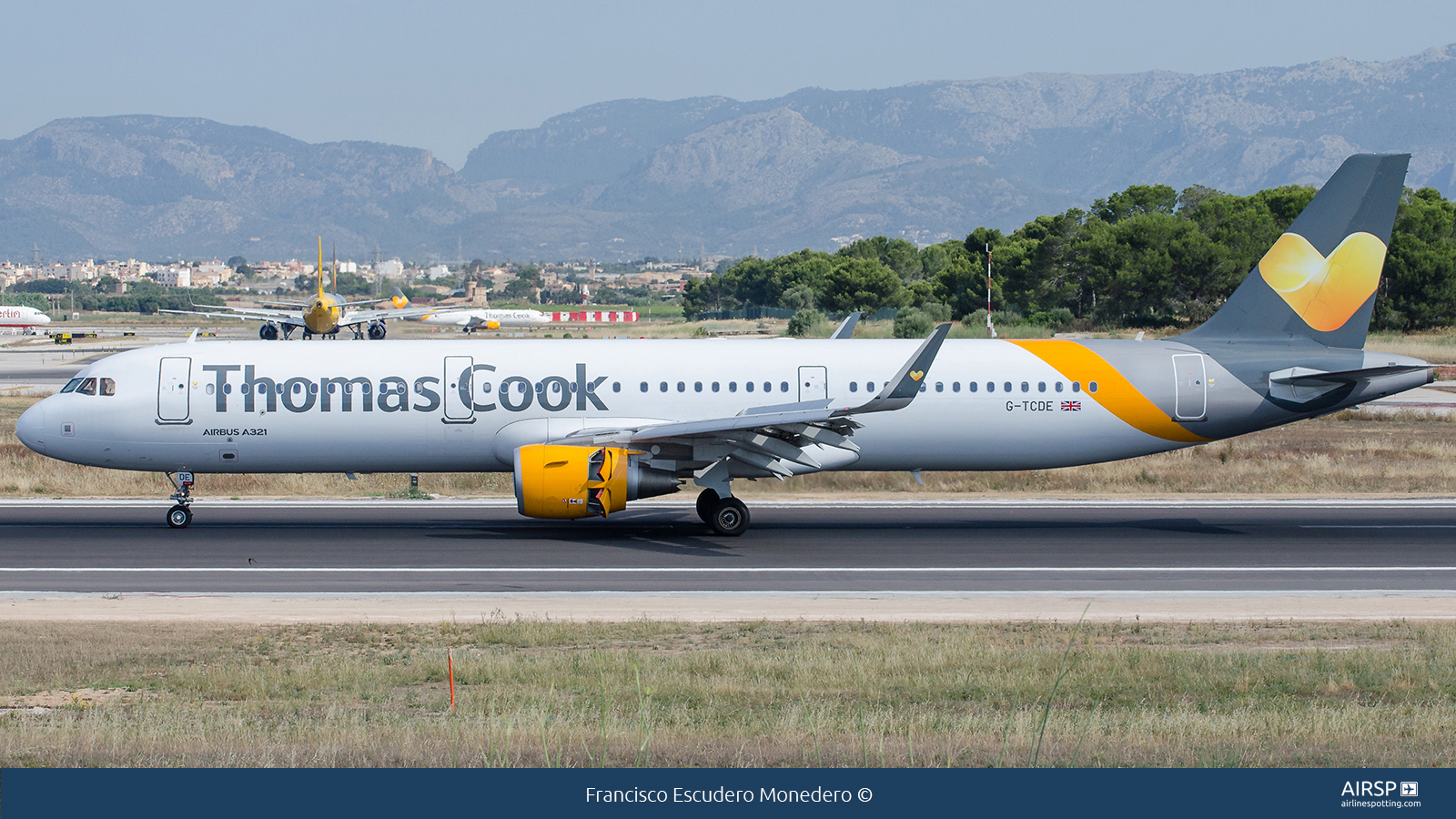 Thomas Cook Airlines  Airbus A321  G-TCDE