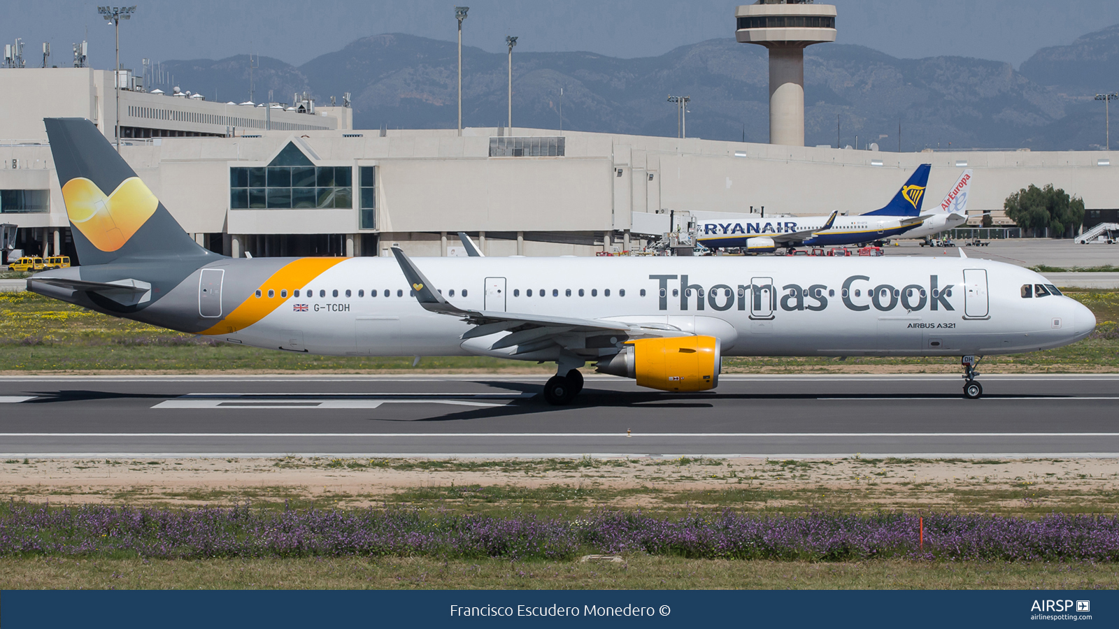 Thomas Cook Airlines  Airbus A321  G-TCDH
