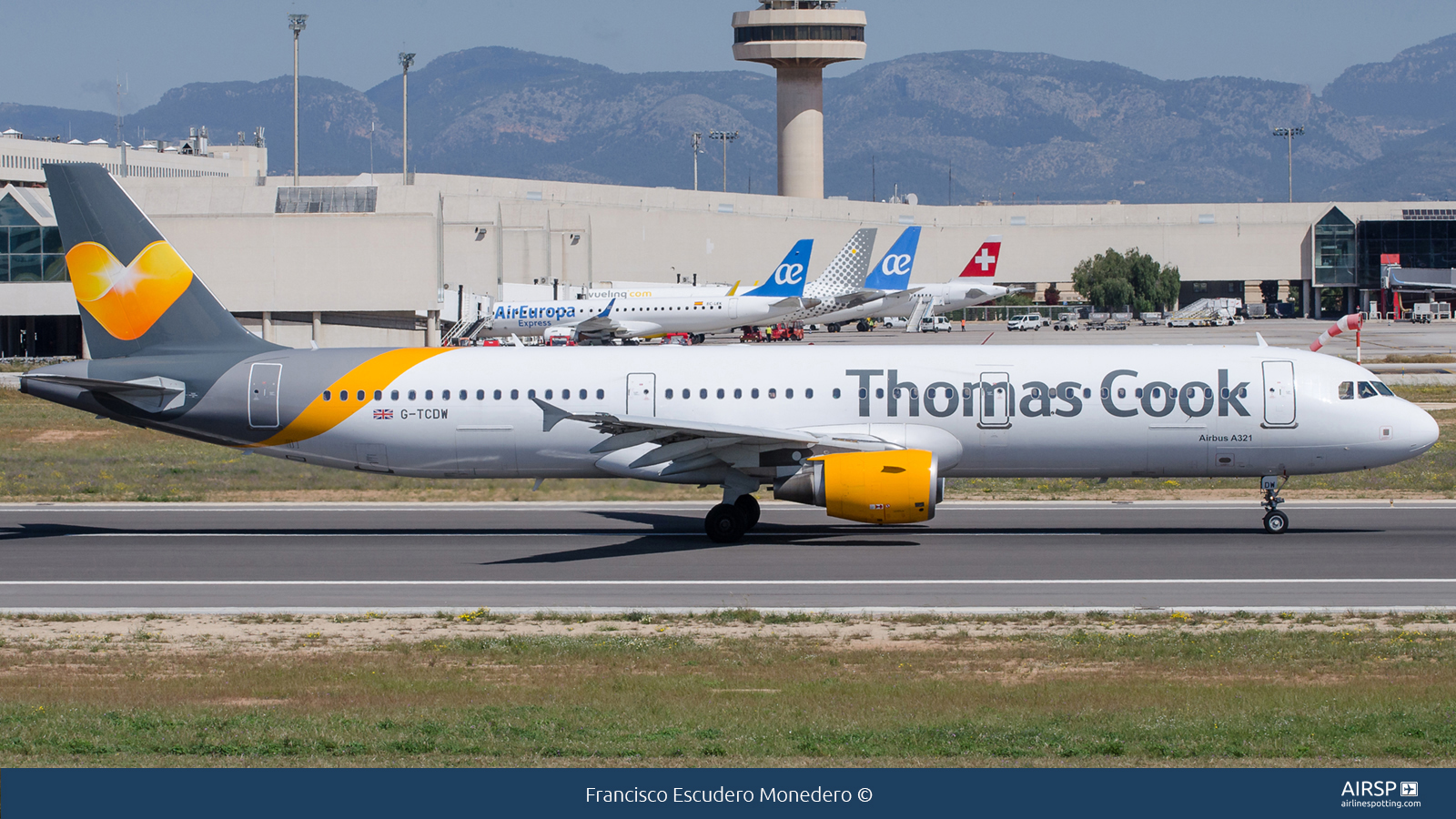 Thomas Cook Airlines  Airbus A321  G-TCDW