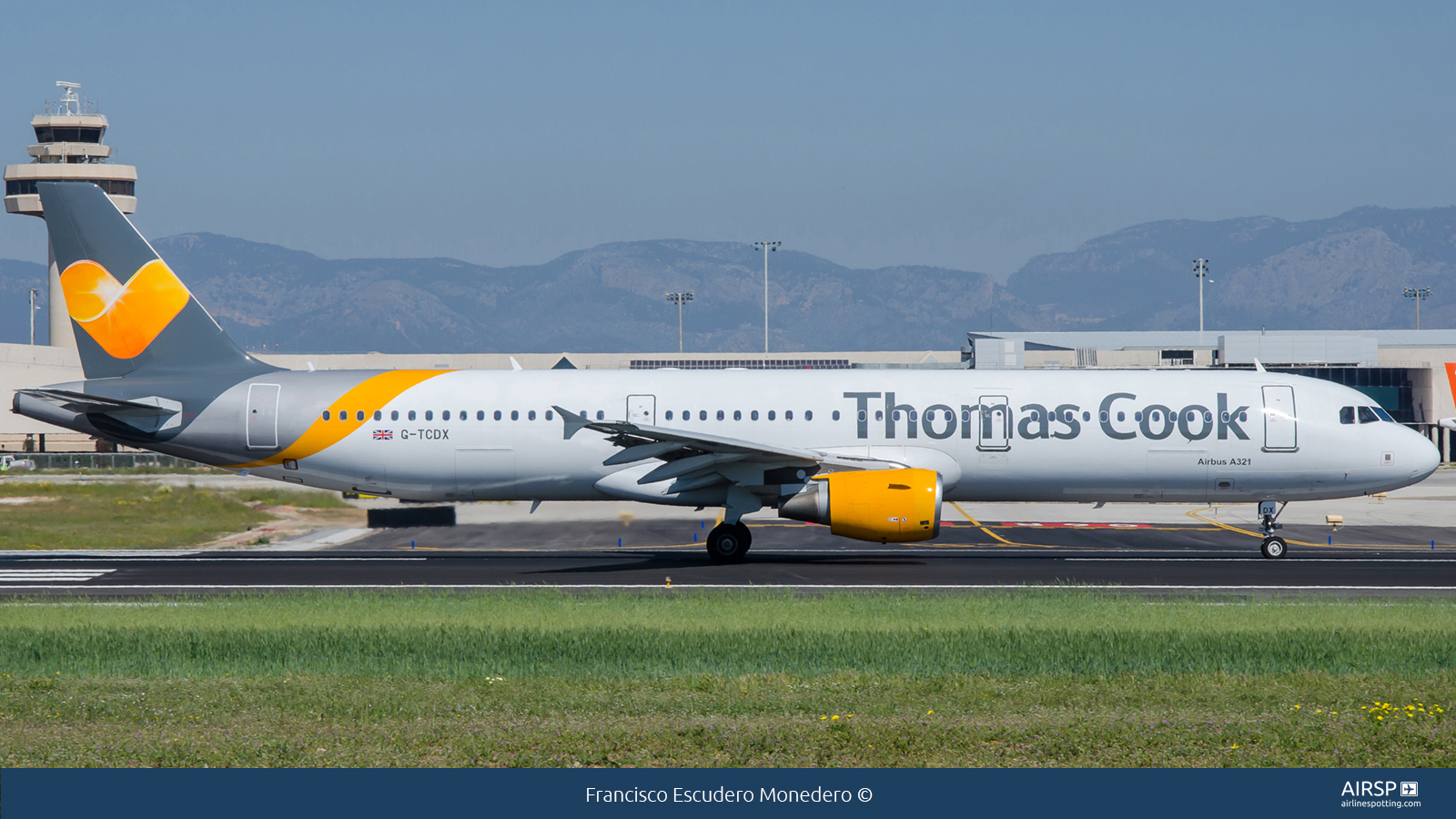 Thomas Cook Airlines  Airbus A321  G-TCDX
