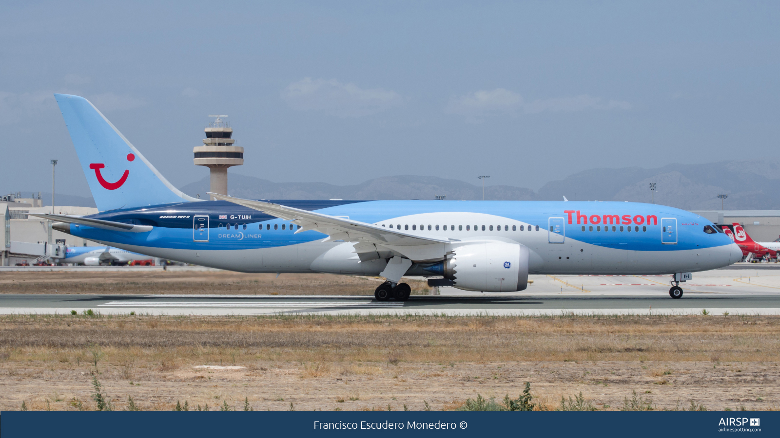 Thomson Airways  Boeing 787-8  G-TUIH