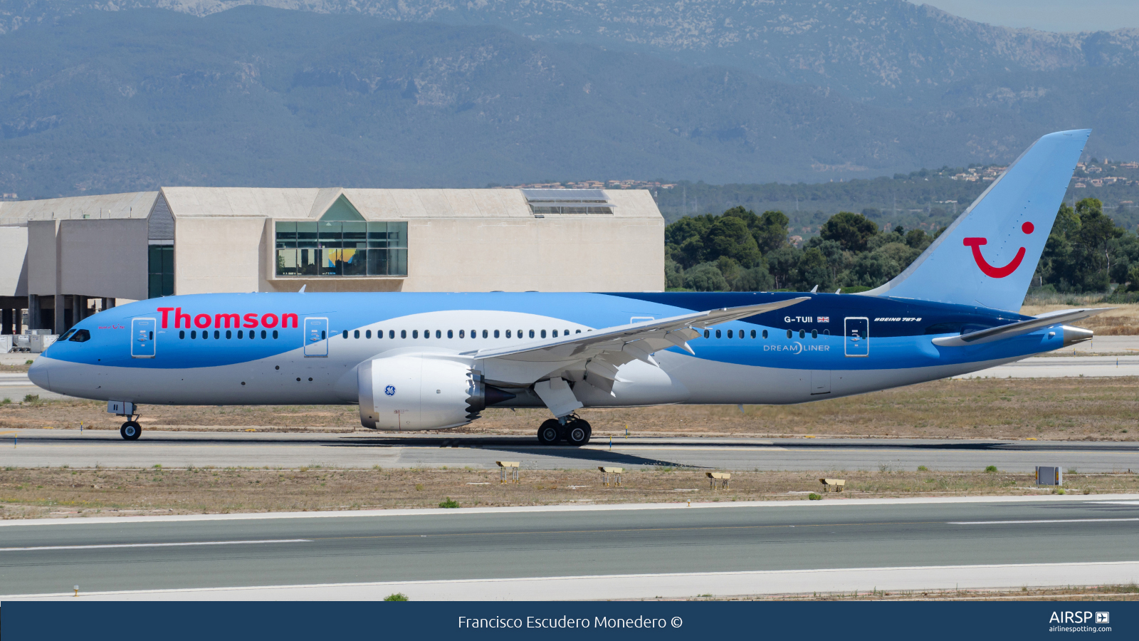 Thomson Airways  Boeing 787-8  G-TUII