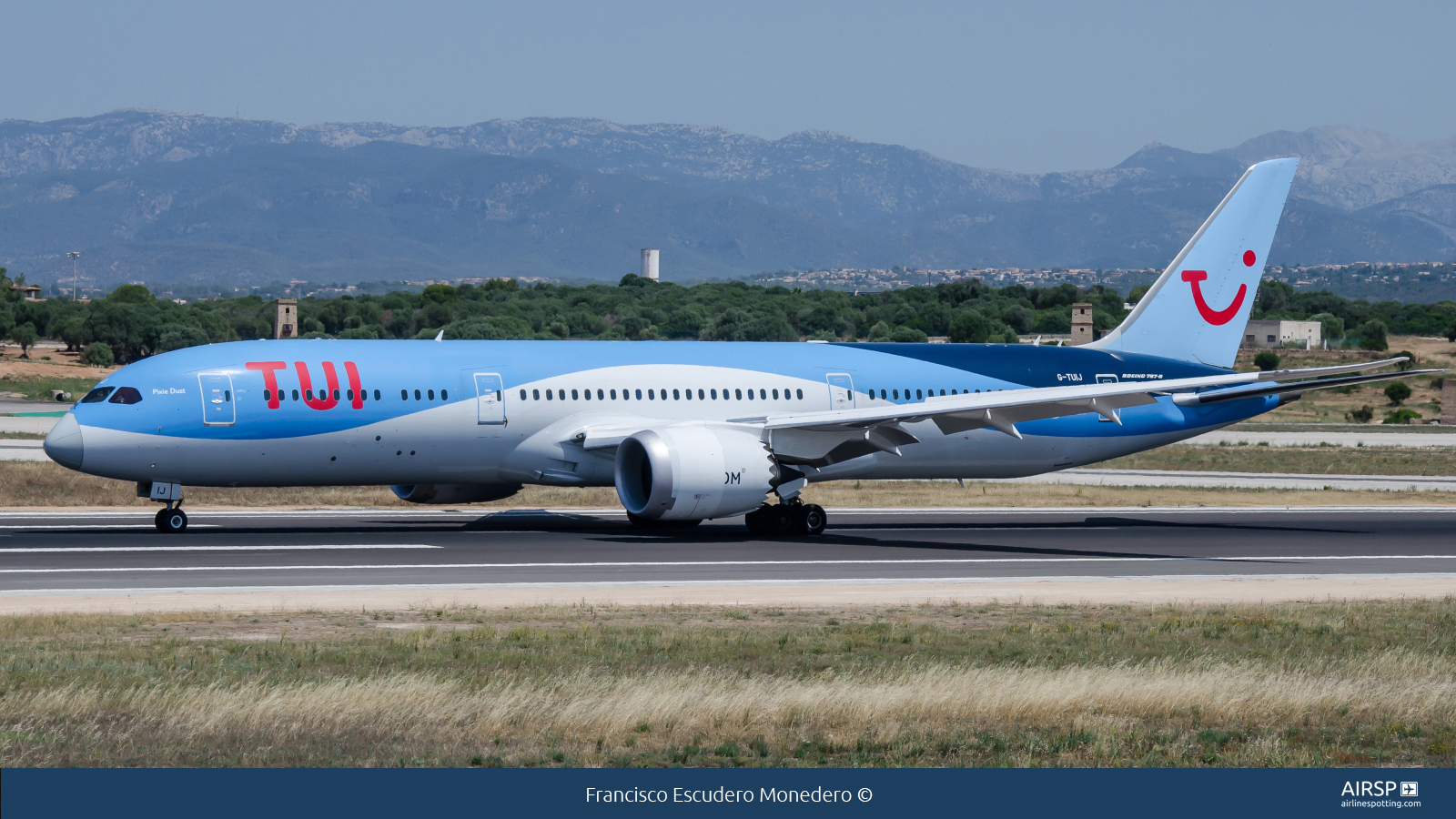 Tui Airways  Boeing 787-9  G-TUIJ