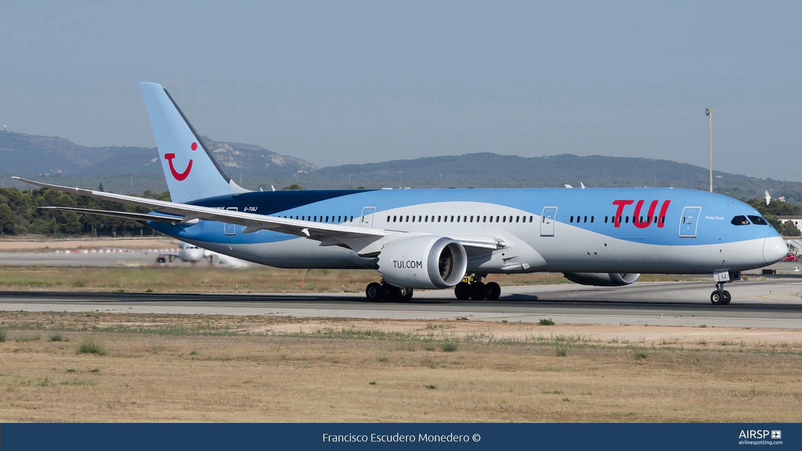 Tui Airways  Boeing 787-9  G-TUIJ