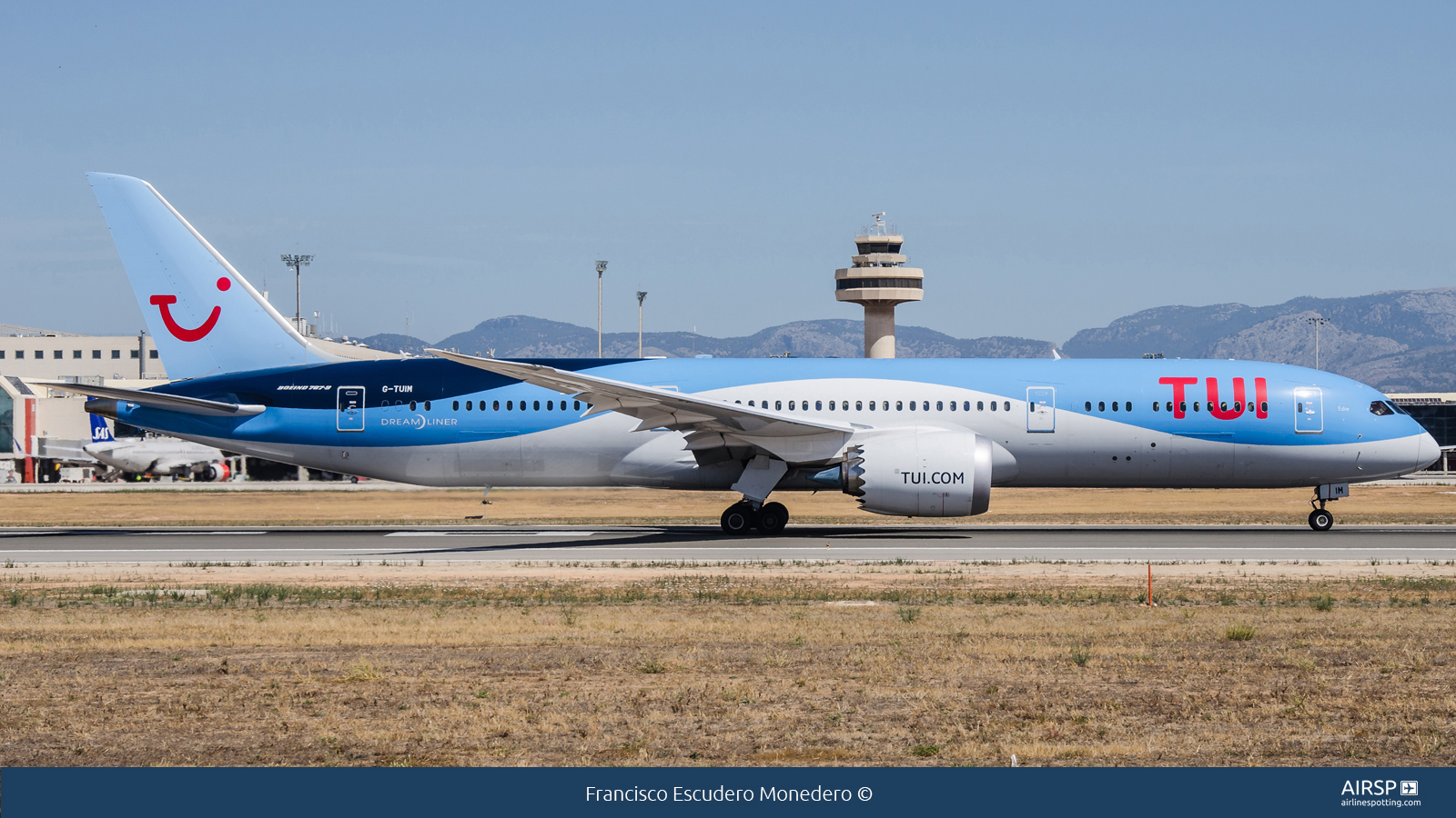 Tui Airways  Boeing 787-9  G-TUIM