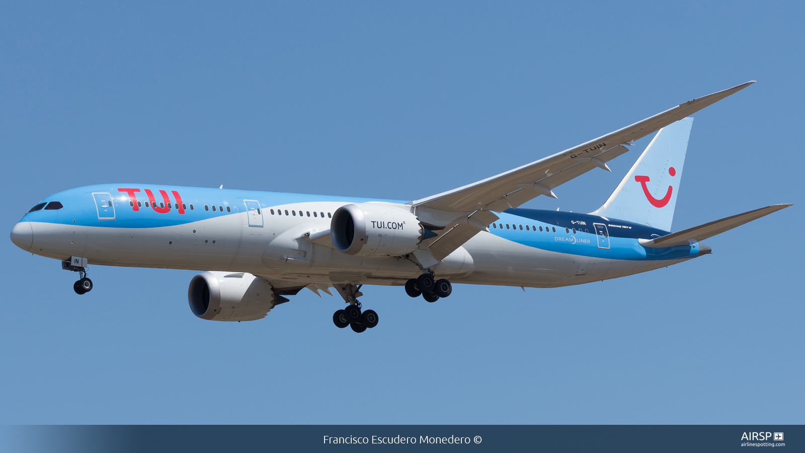 Tui Airways  Boeing 787-9  G-TUIN