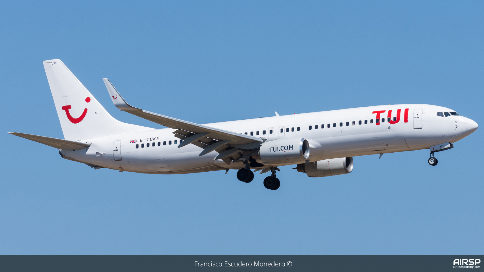 Tui Airways  Boeing 737-800  G-TUKF
