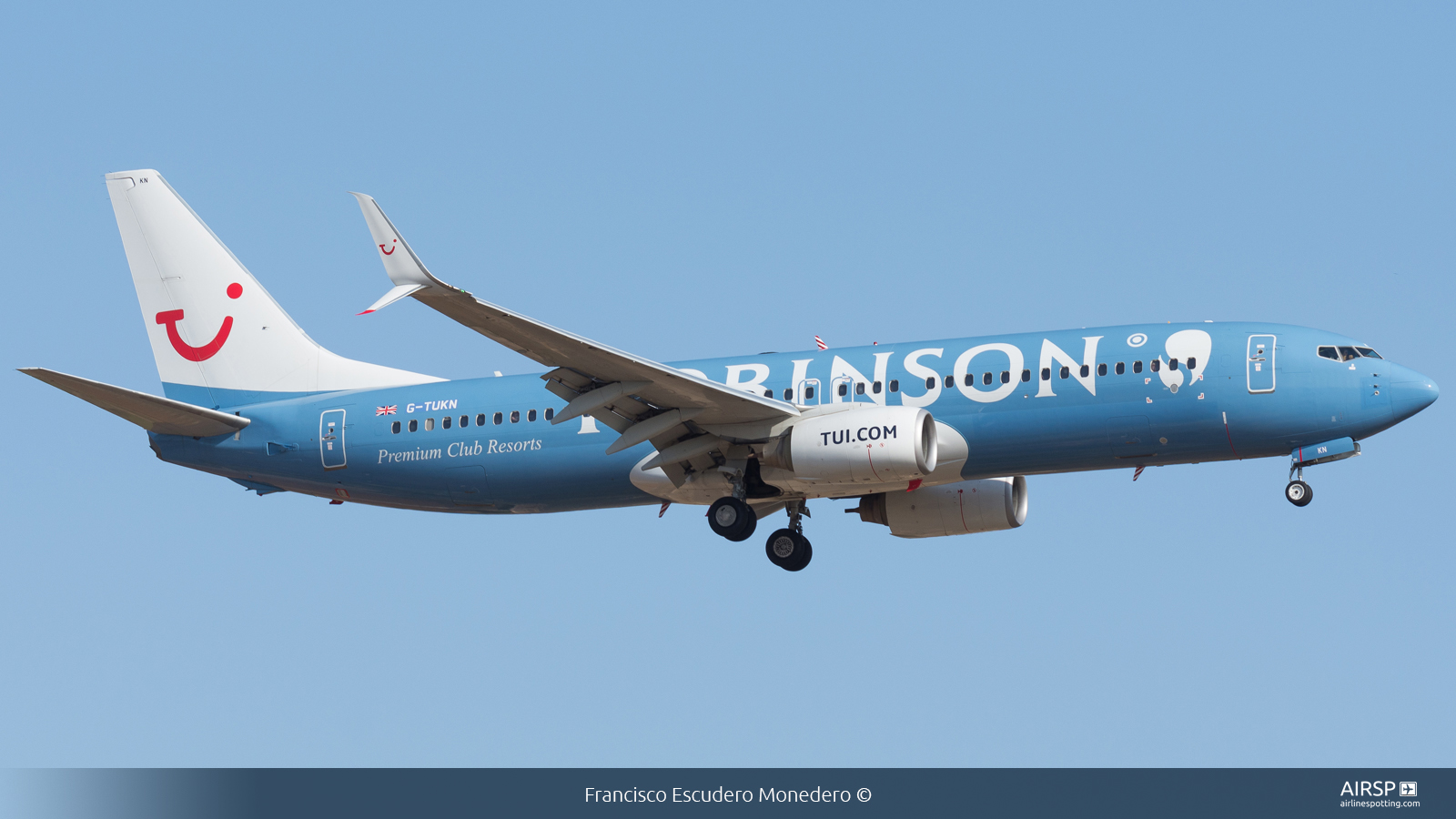 Tui Airways  Boeing 737-800  G-TUKN