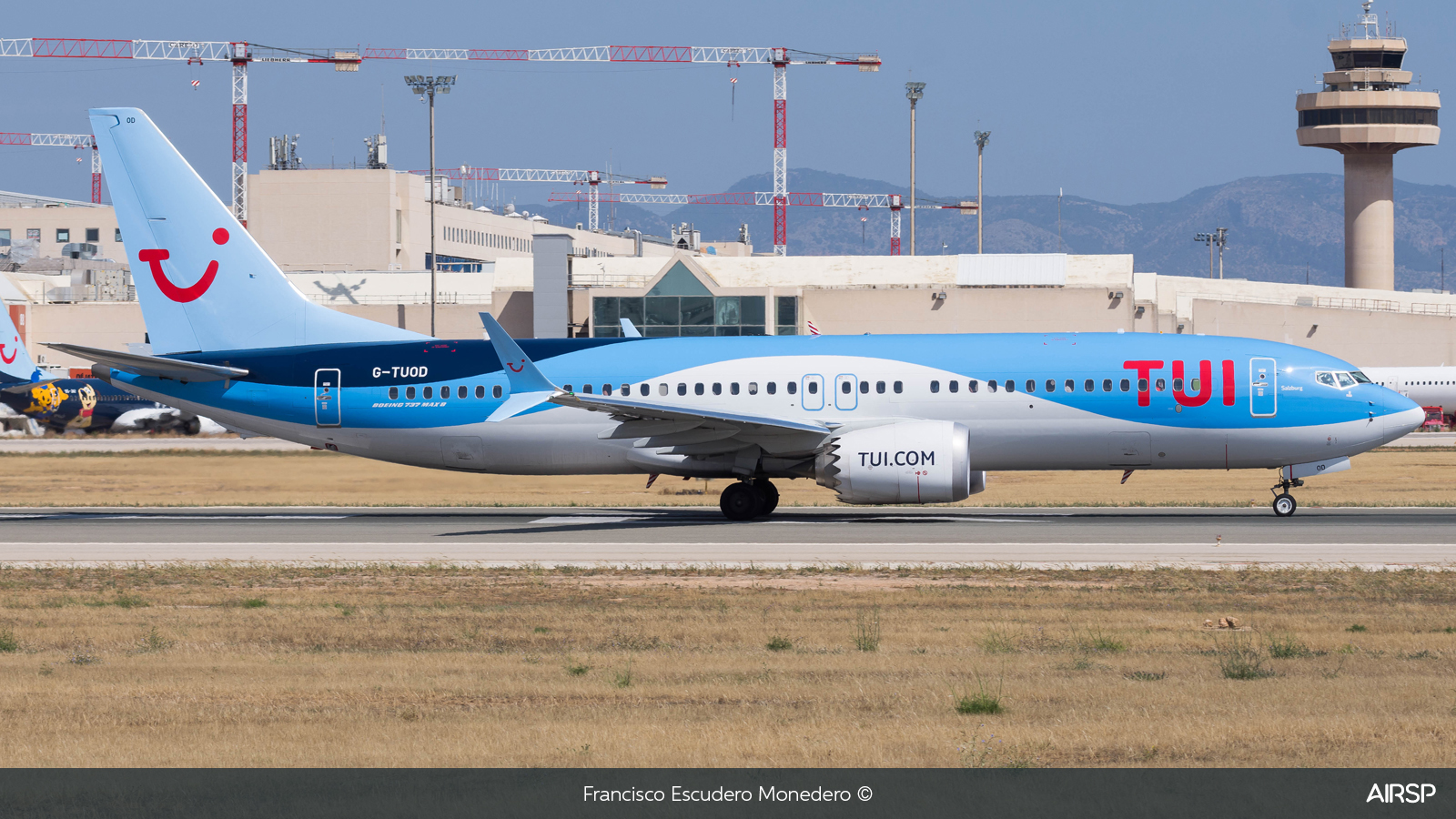 Tui Airways  Boeing 737 Max 8  G-TUOD