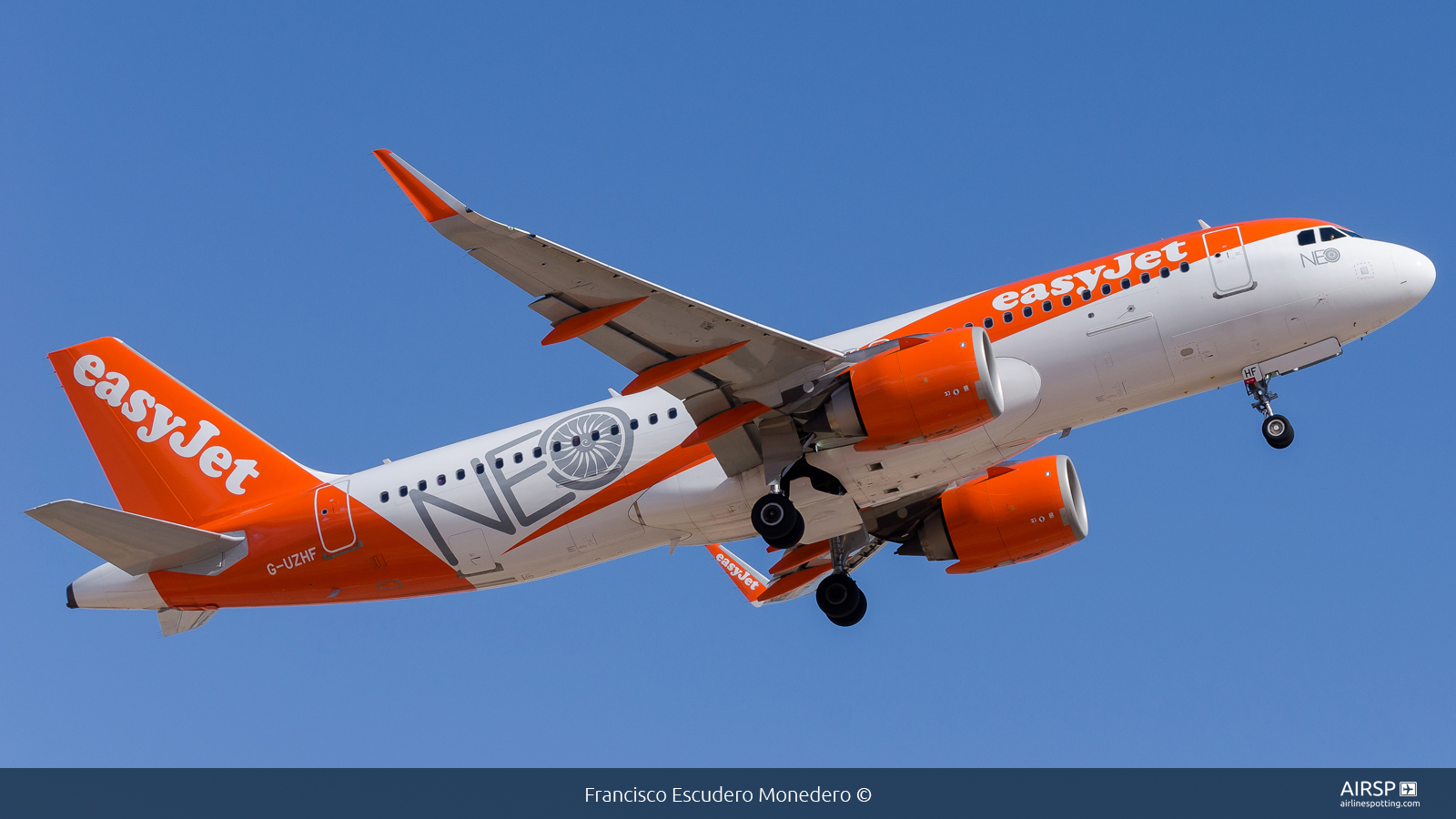 Easyjet  Airbus A320neo  G-UZHF