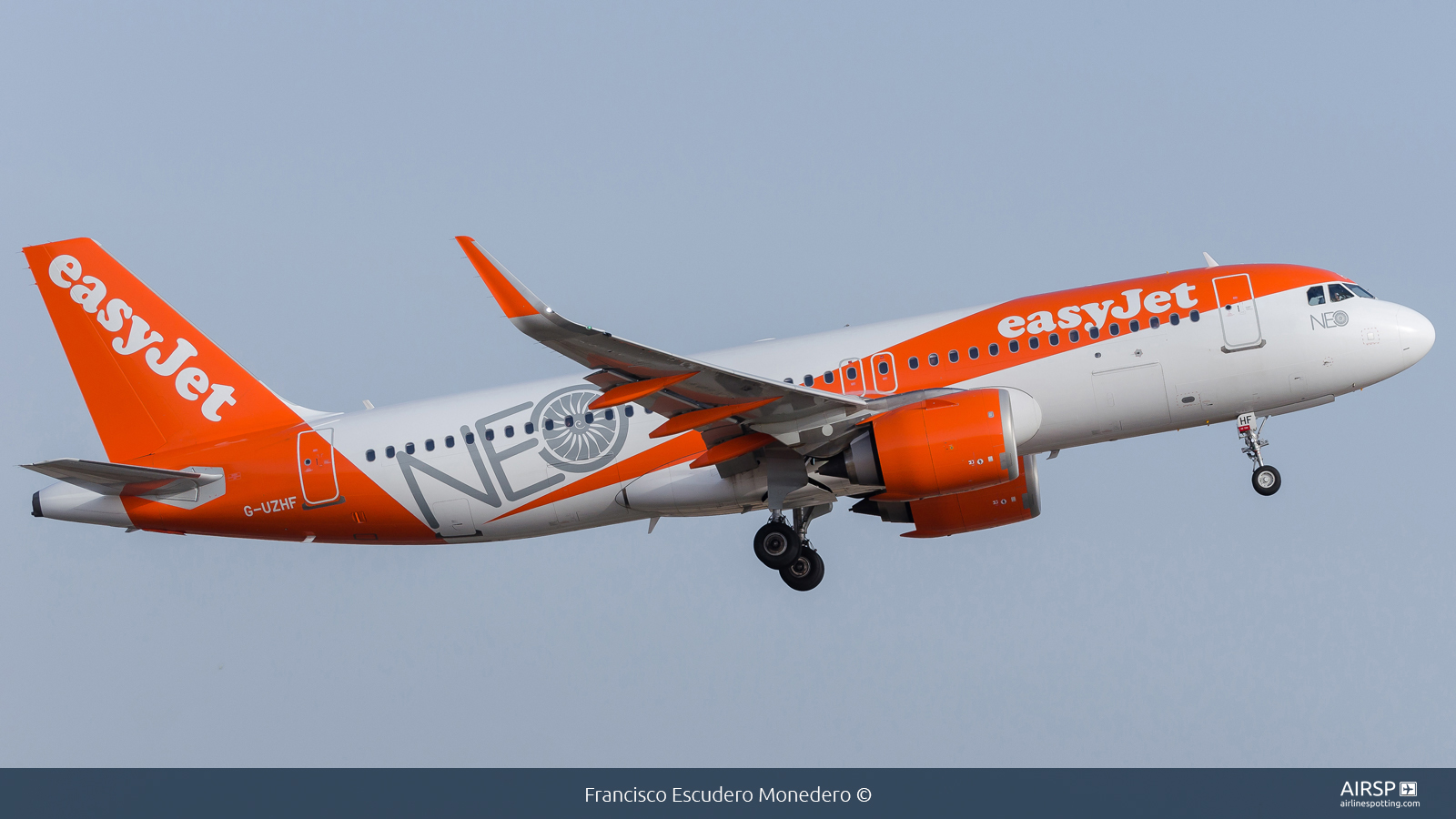 Easyjet  Airbus A320neo  G-UZHF