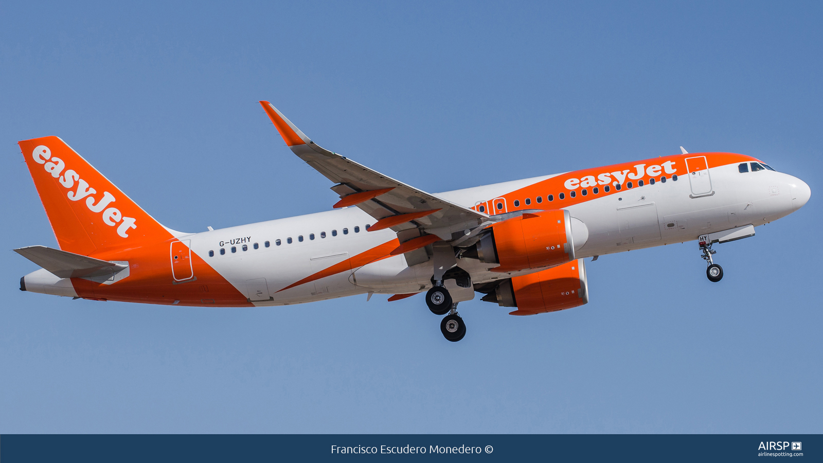 Easyjet  Airbus A320neo  G-UZHY